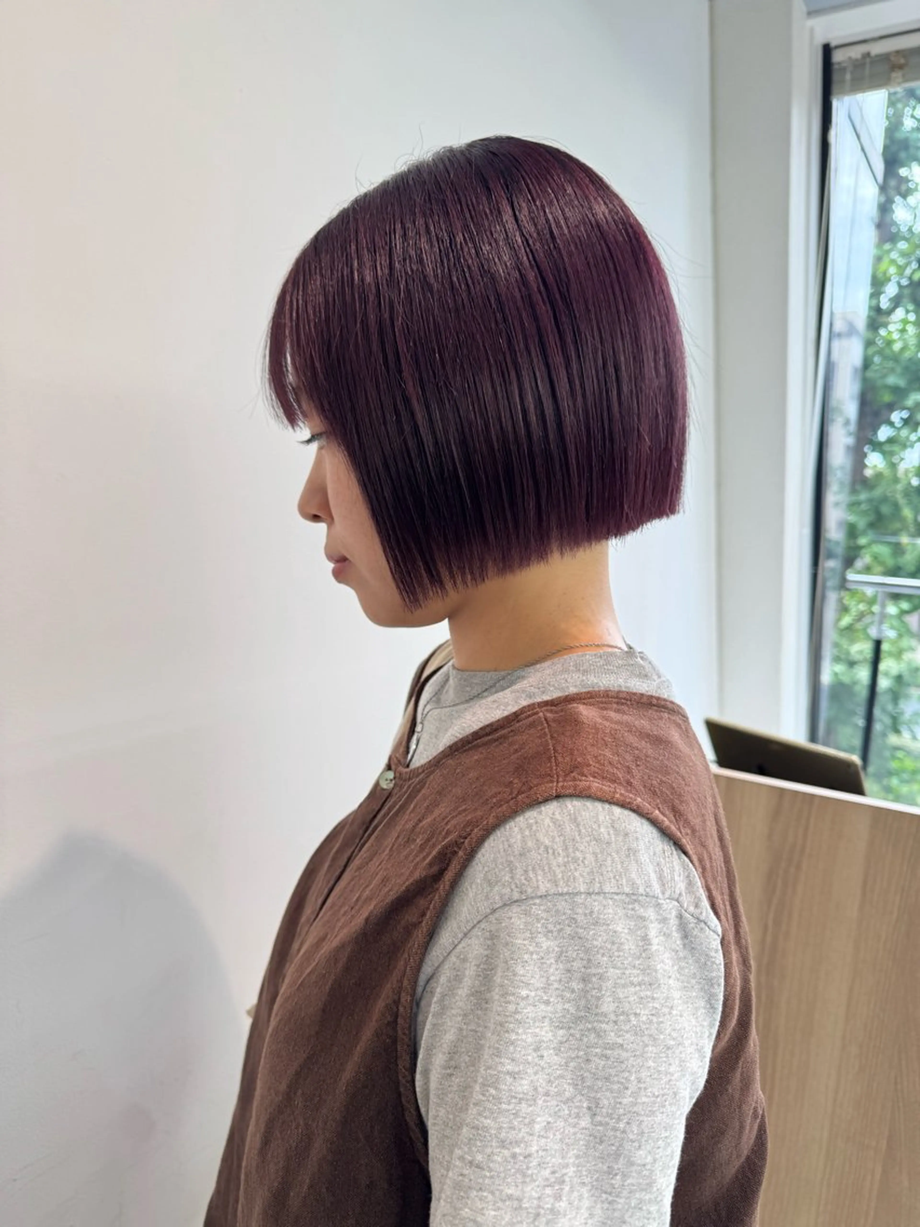 ショート カラー ブリーチ ボブ カット ヘアカラー 顔周りレイヤー /kokoro🦮のヘアスタイル