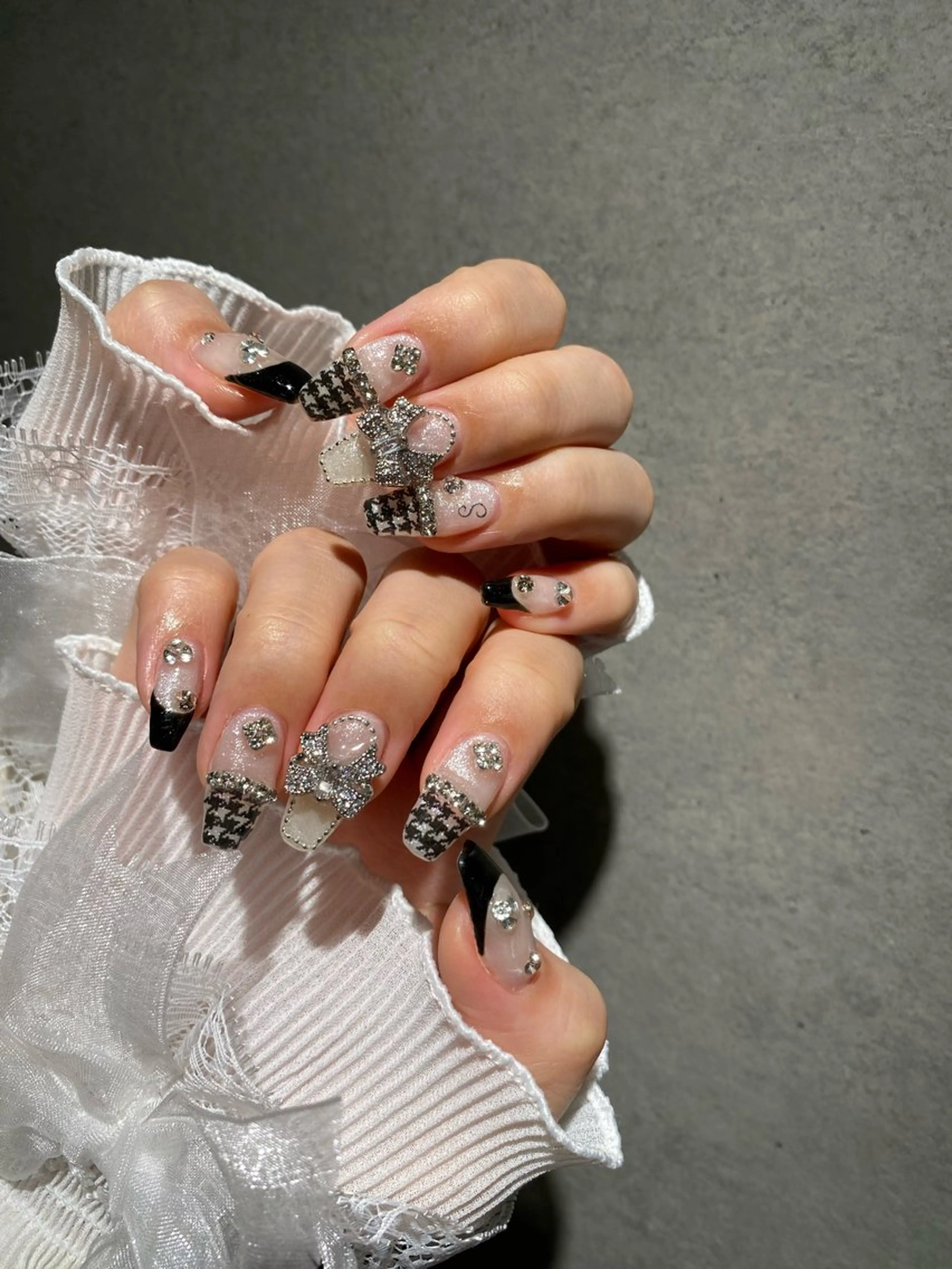 ネイル I-nailロング /ワンホン/キラキラのネイルデザイン