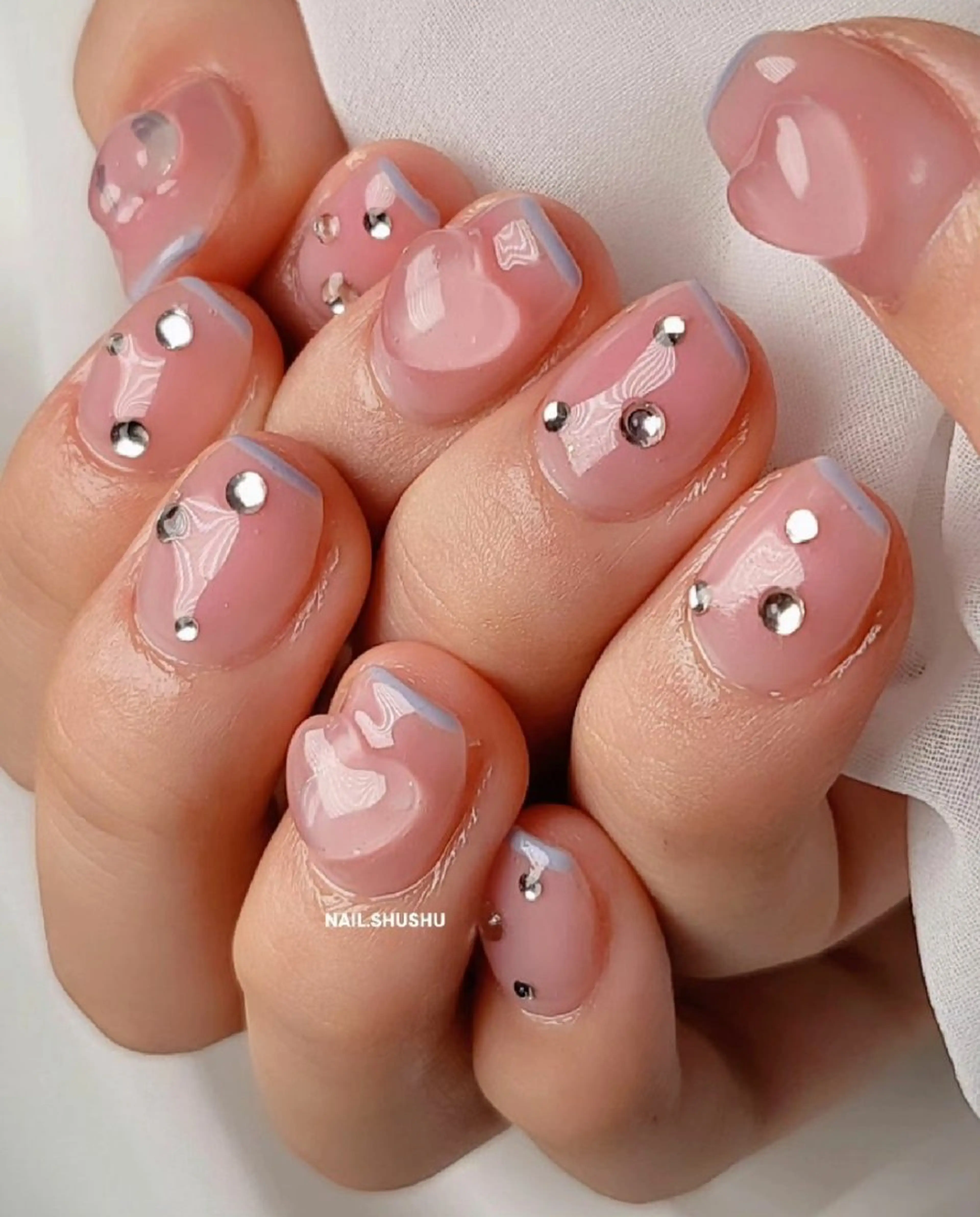 ネイル 持ち込み ニュアンスネイル ワンカラーネイル シンプルネイル 3dパーツ/流行り 👧shushu❤️のネイルデザイン