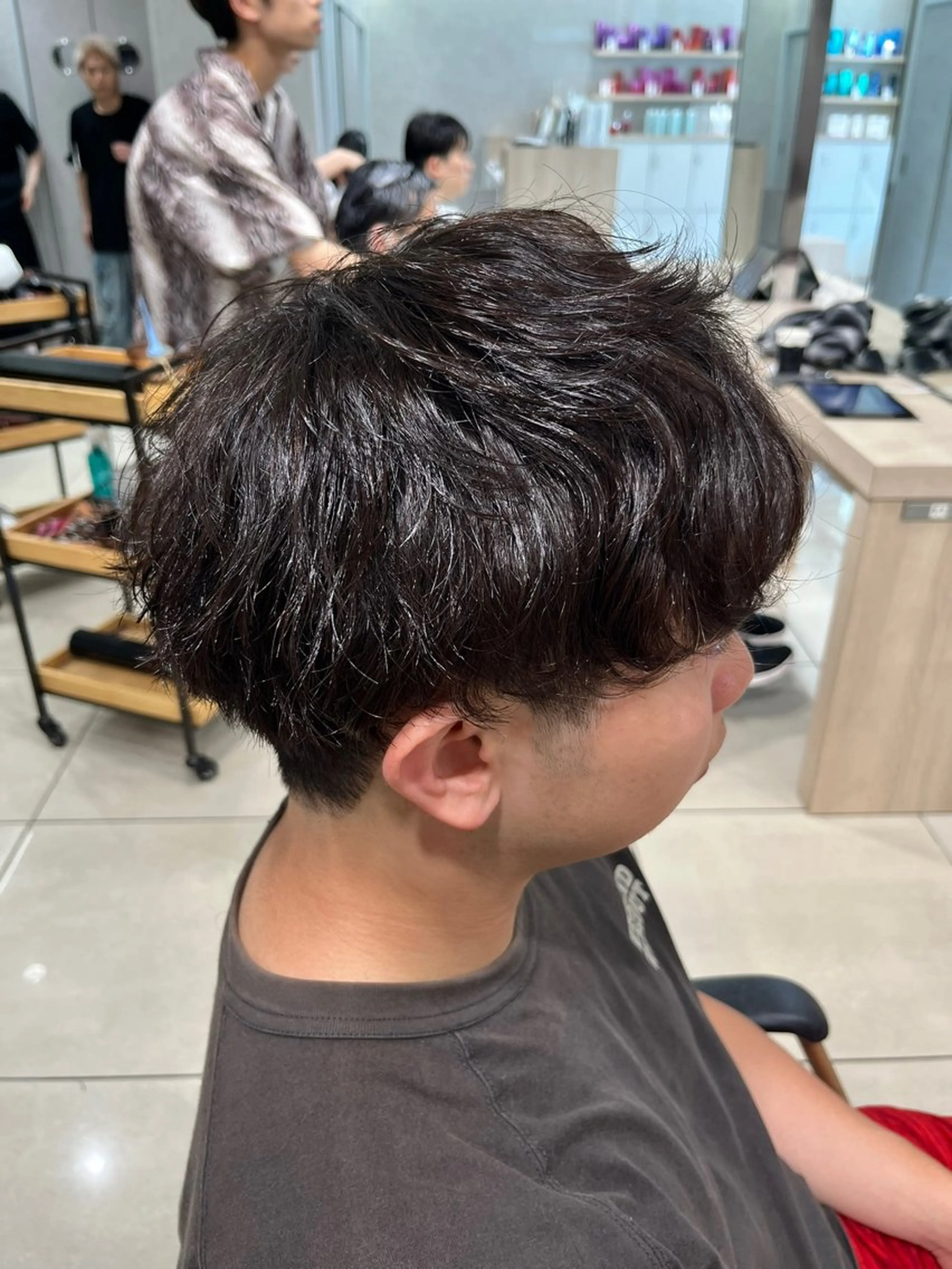 パーマ メンズ メンズパーマ カット パーマ トリートメント 巖本 真希のヘアスタイル