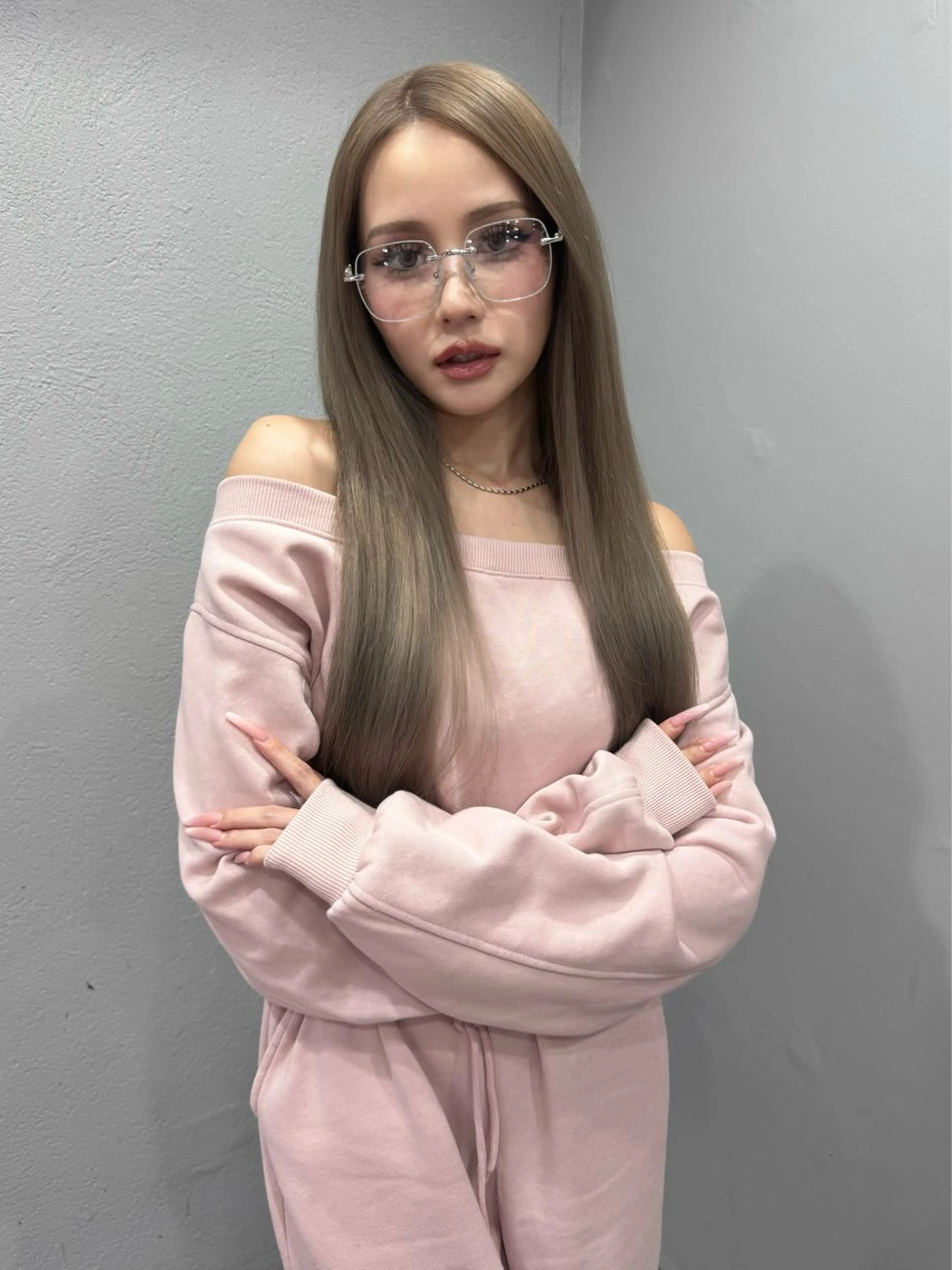 ロング くびれヘア ハッシュカット レイヤーカット 小顔カット エクステ 顔周り/透明感カラー REINA𓍯のヘアスタイル