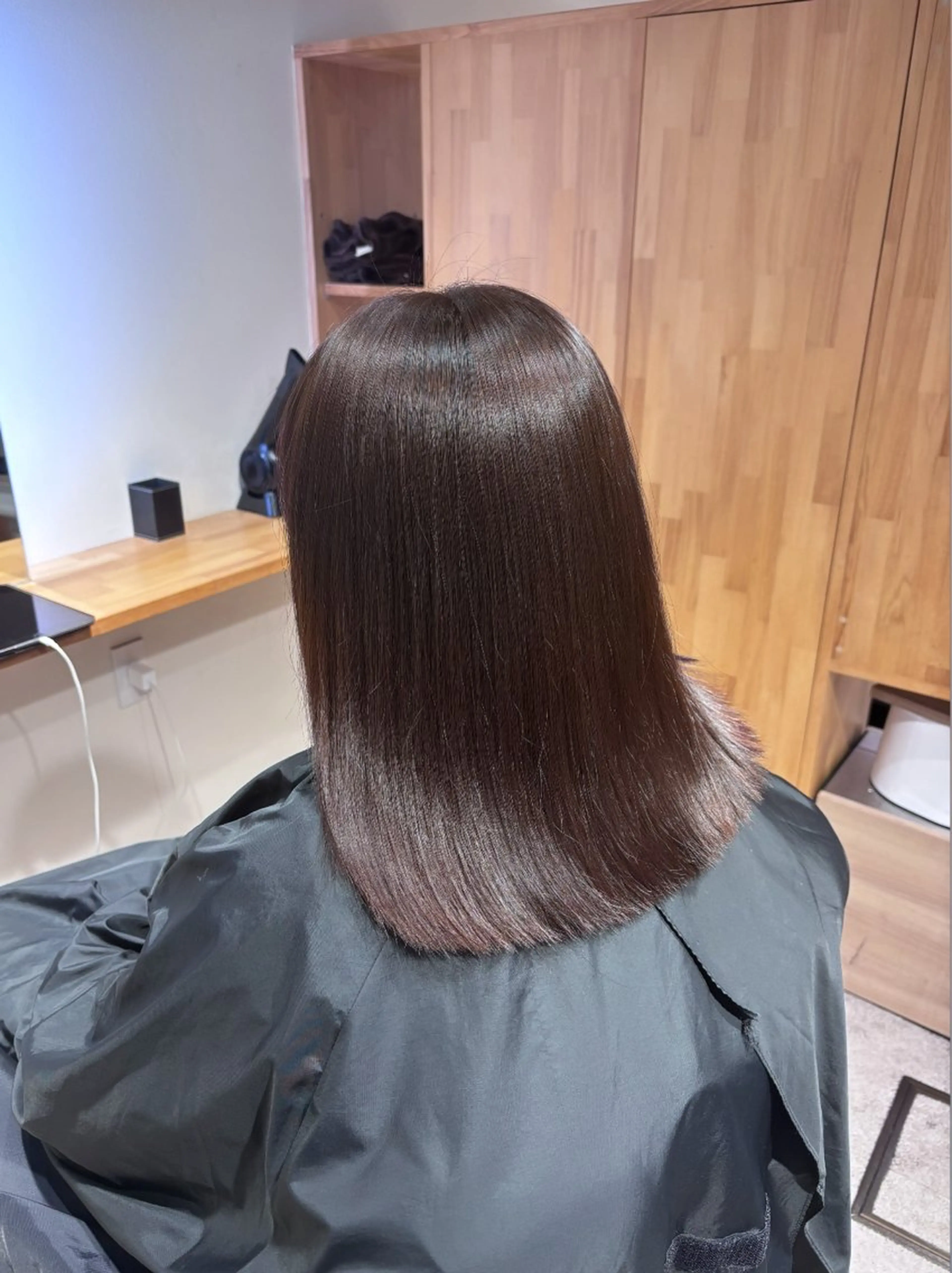 ミディアム カラー カット ヘアカラー トリートメント こまつ まりやのヘアスタイル