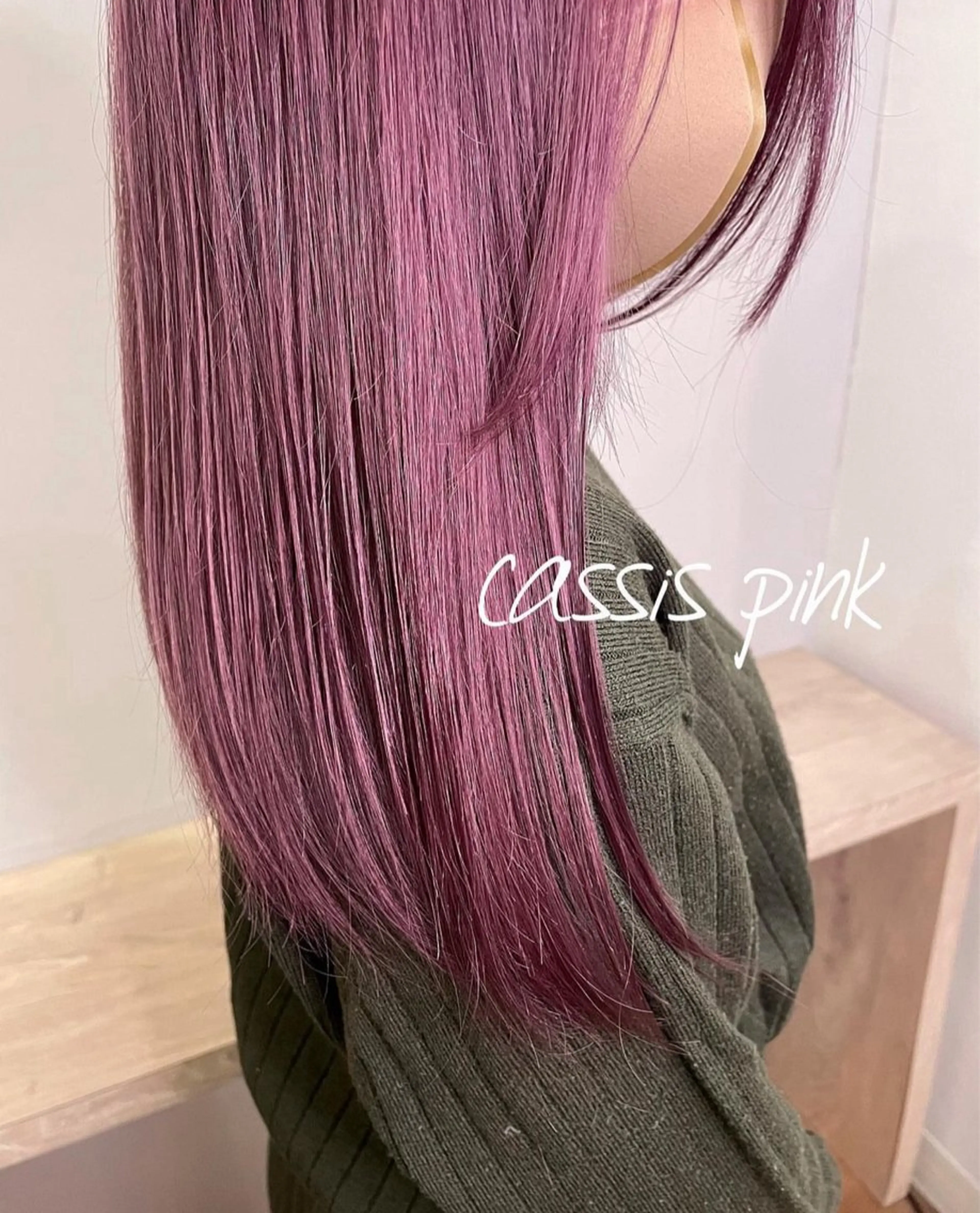 ロング カラー ブリーチ カシス ピンクカラー カット ヘアカラー トリートメント 💝ブリーチ ショート/れい💝のヘアスタイル