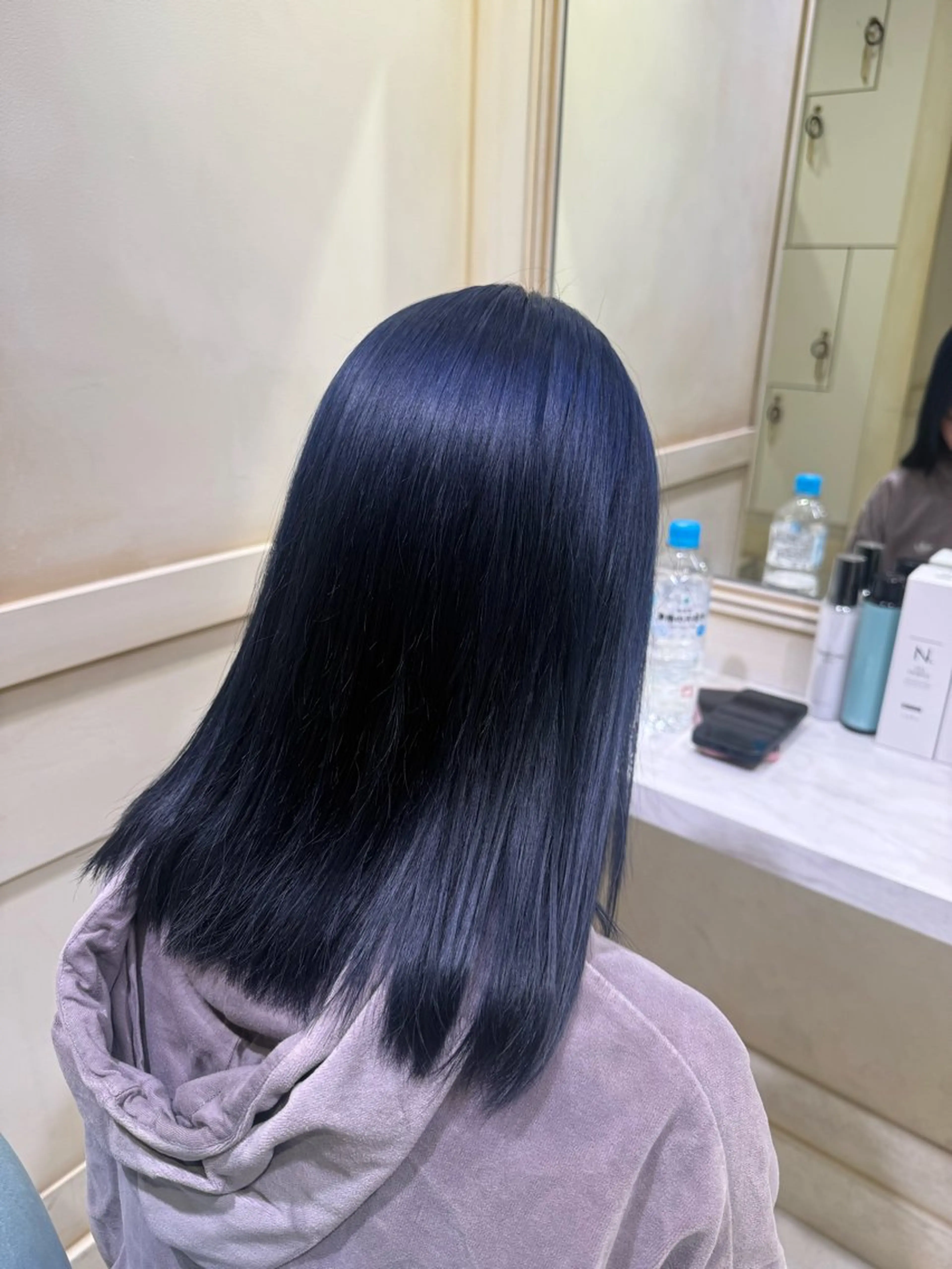 ミディアム カラー アッシュ ベージュカラー ブリーチ ブルーカラー 透明感カラー ヘアカラー ハイトーン/ブリーチ 💙みずき💙のヘアスタイル