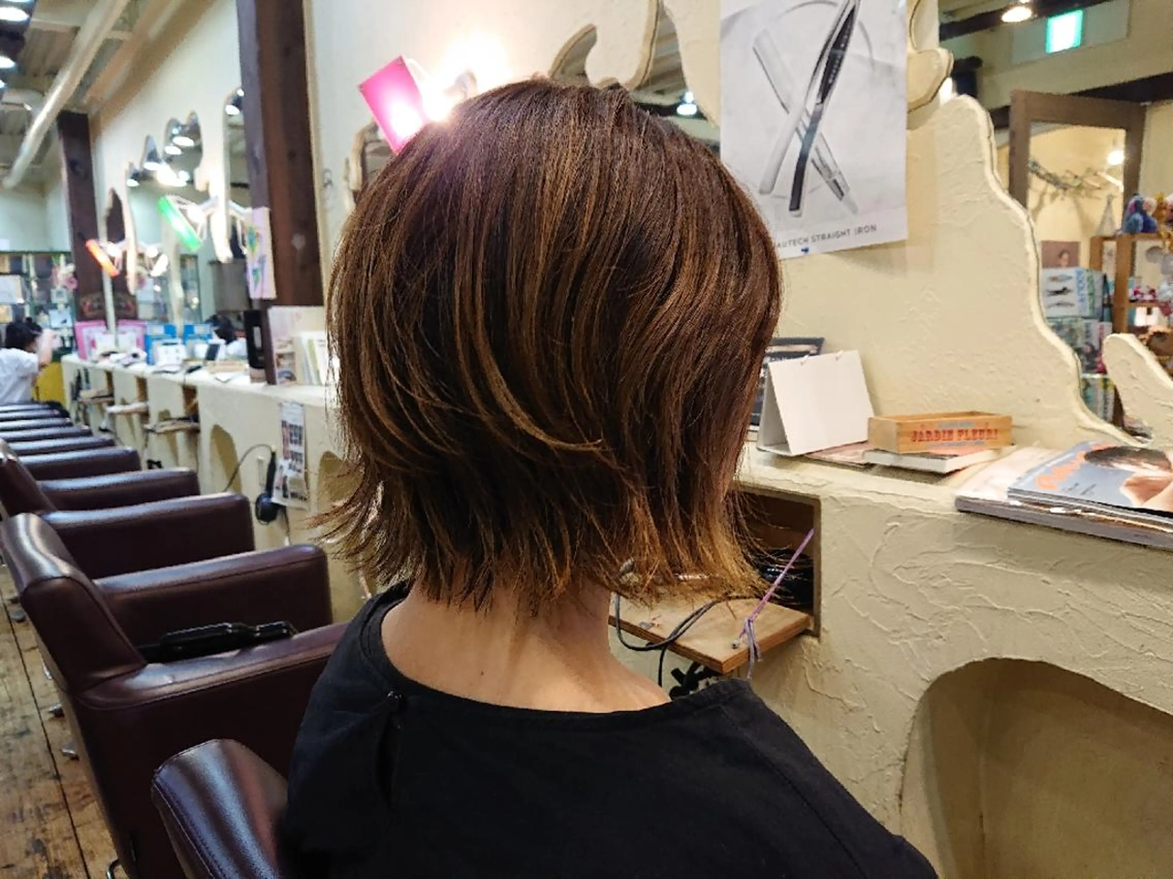 ショート レイヤーカット 「sumi」 AMIのヘアスタイル