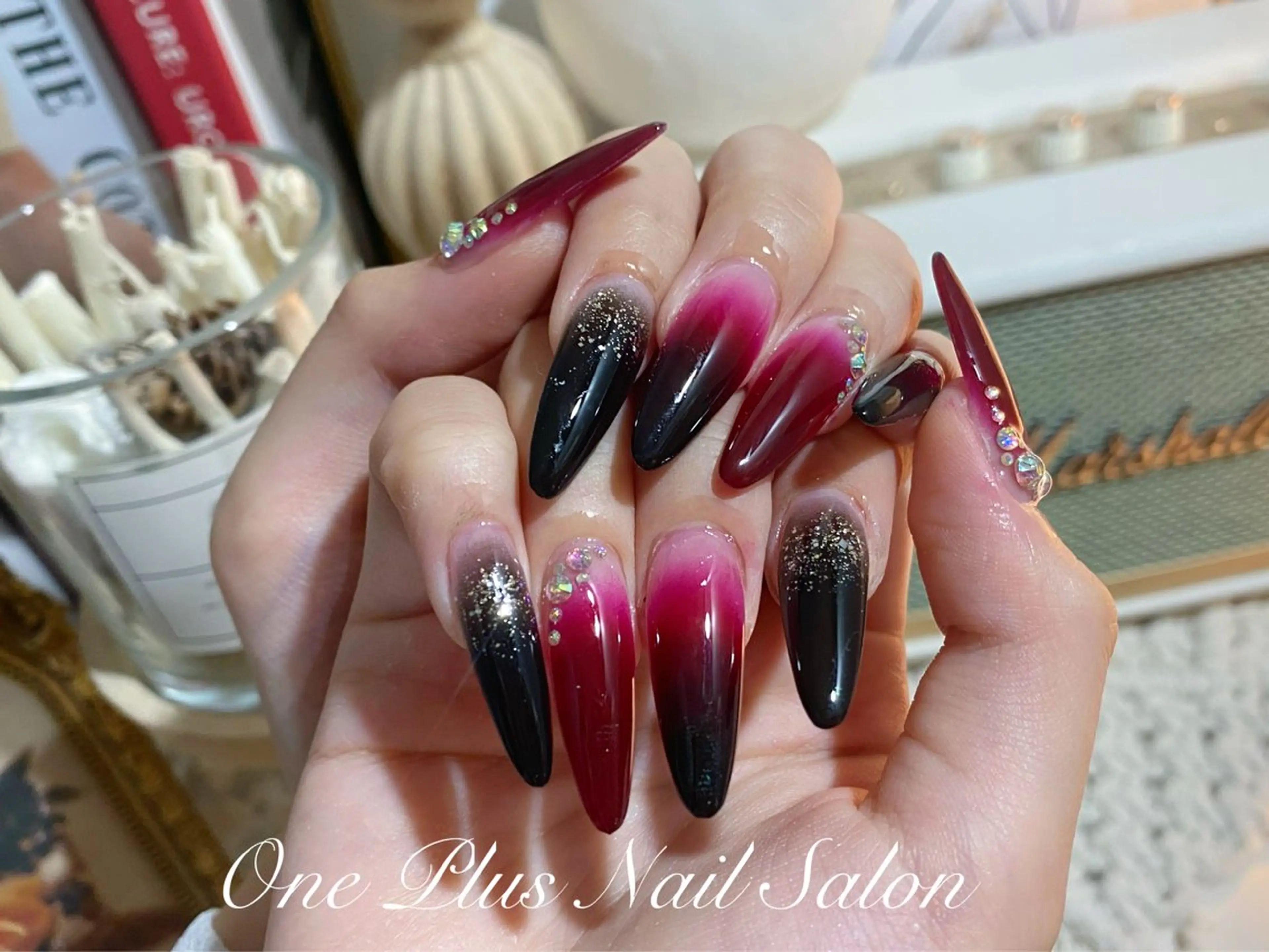 ネイル One Plus Nail Salonのネイルデザイン