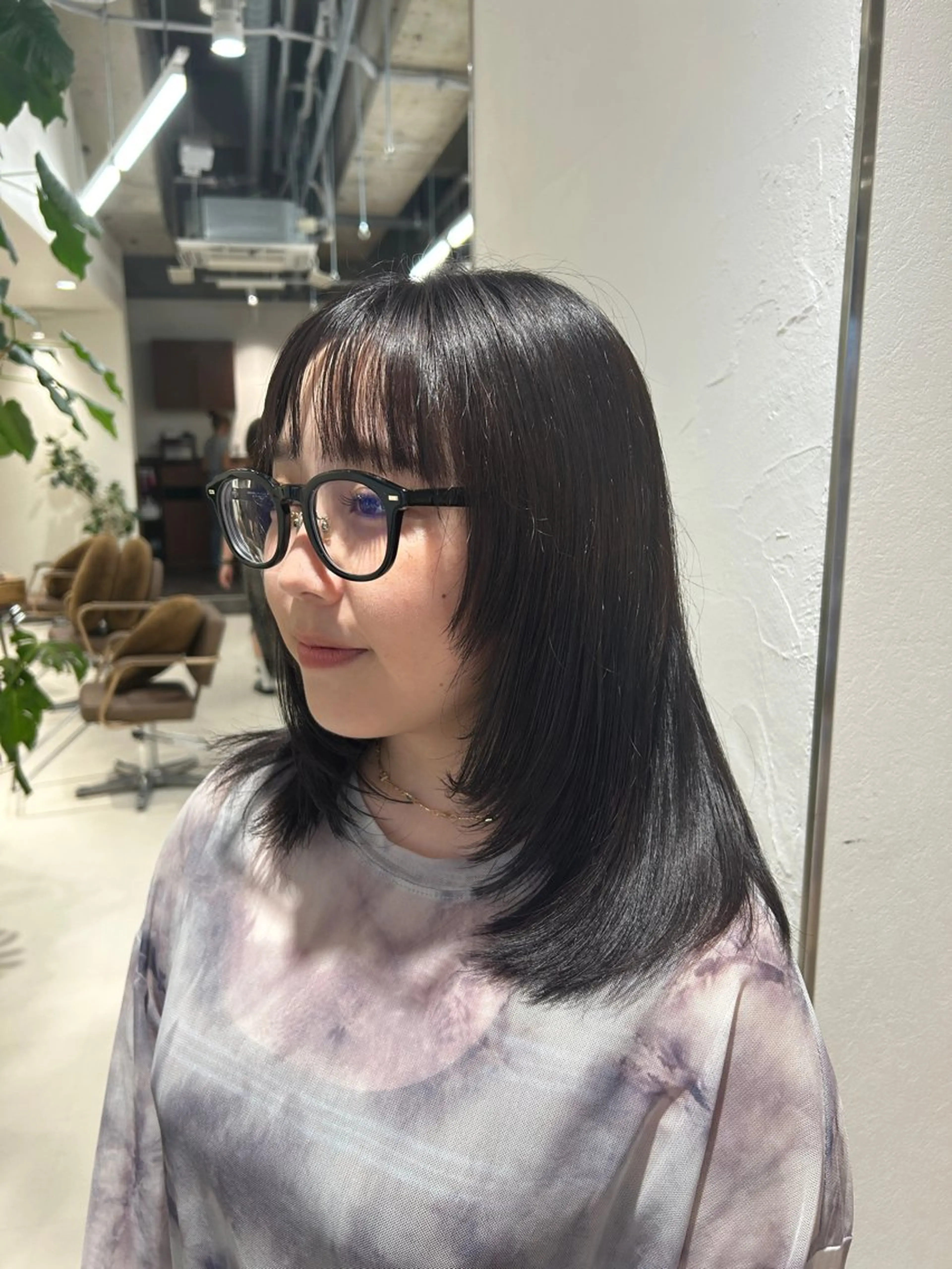 ミディアム カラー 黒髪 ラベンダーカラー 顔まわりレイヤー レイヤーカット ヘアカラー トリートメント ハイトーン/エクステ /🎀YUINA🎀のヘアスタイル