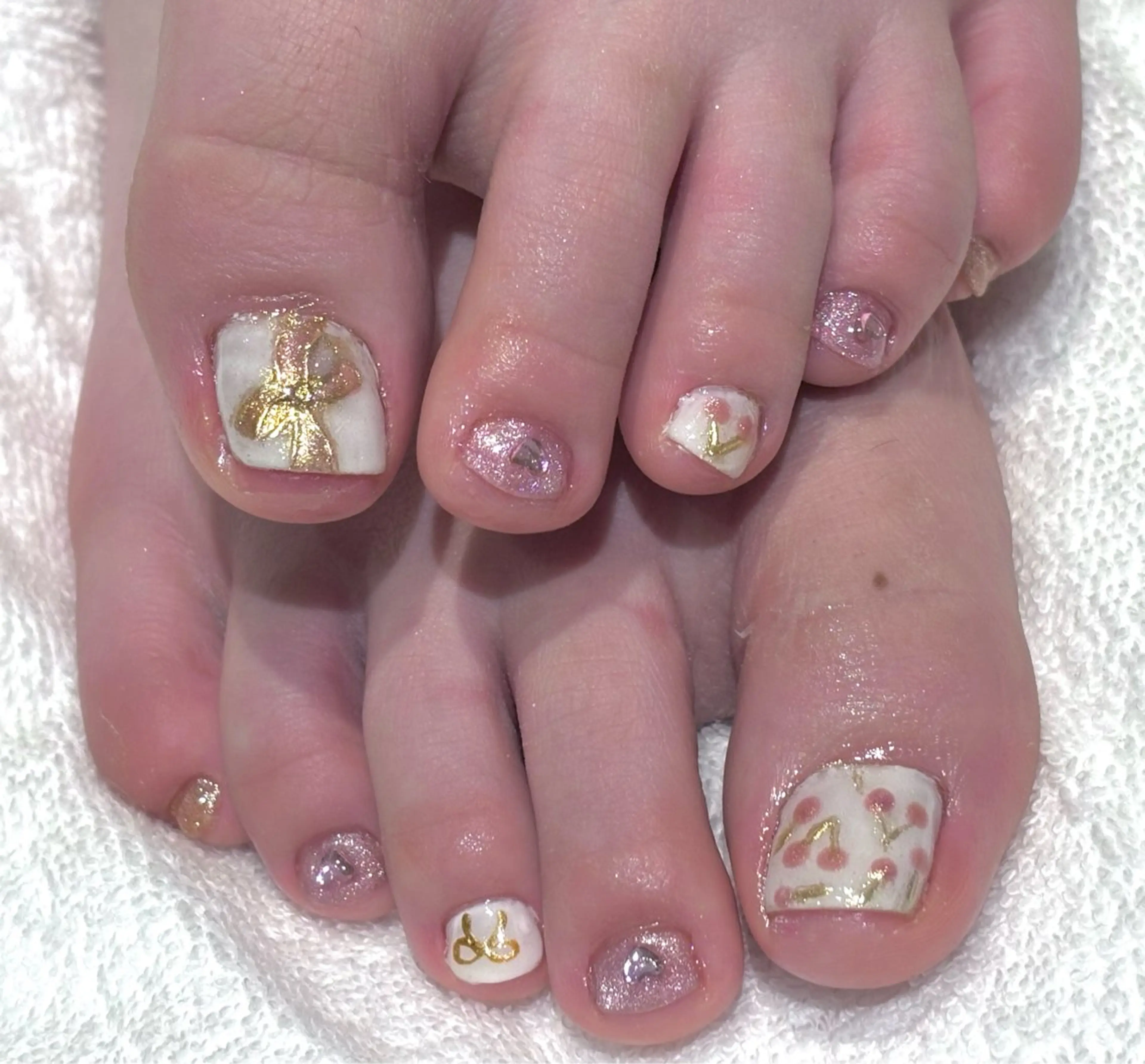 ネイル フットネイル 田中 梨奈のネイルデザイン