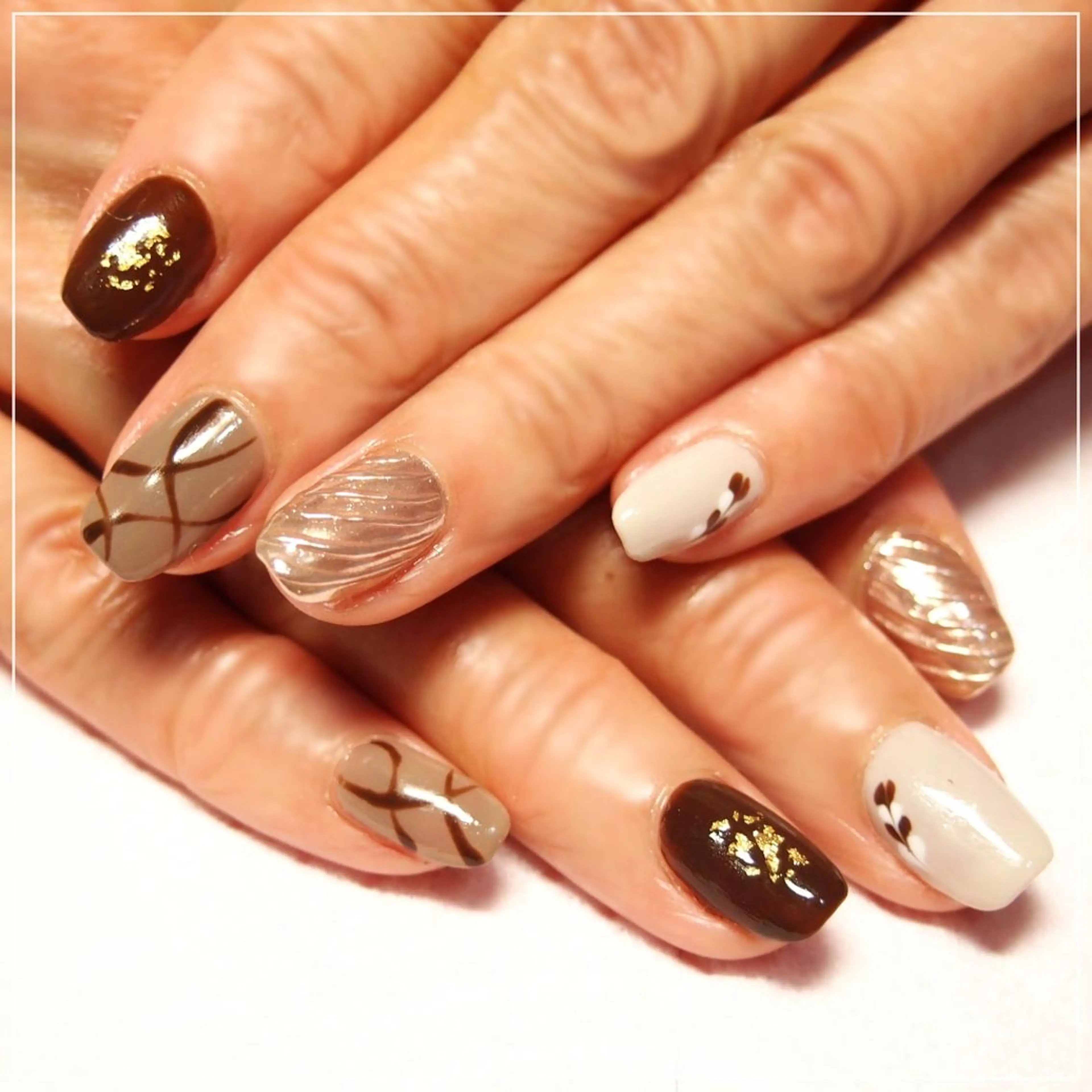 ネイル ハンドネイル 山田 麻衣のネイルデザイン