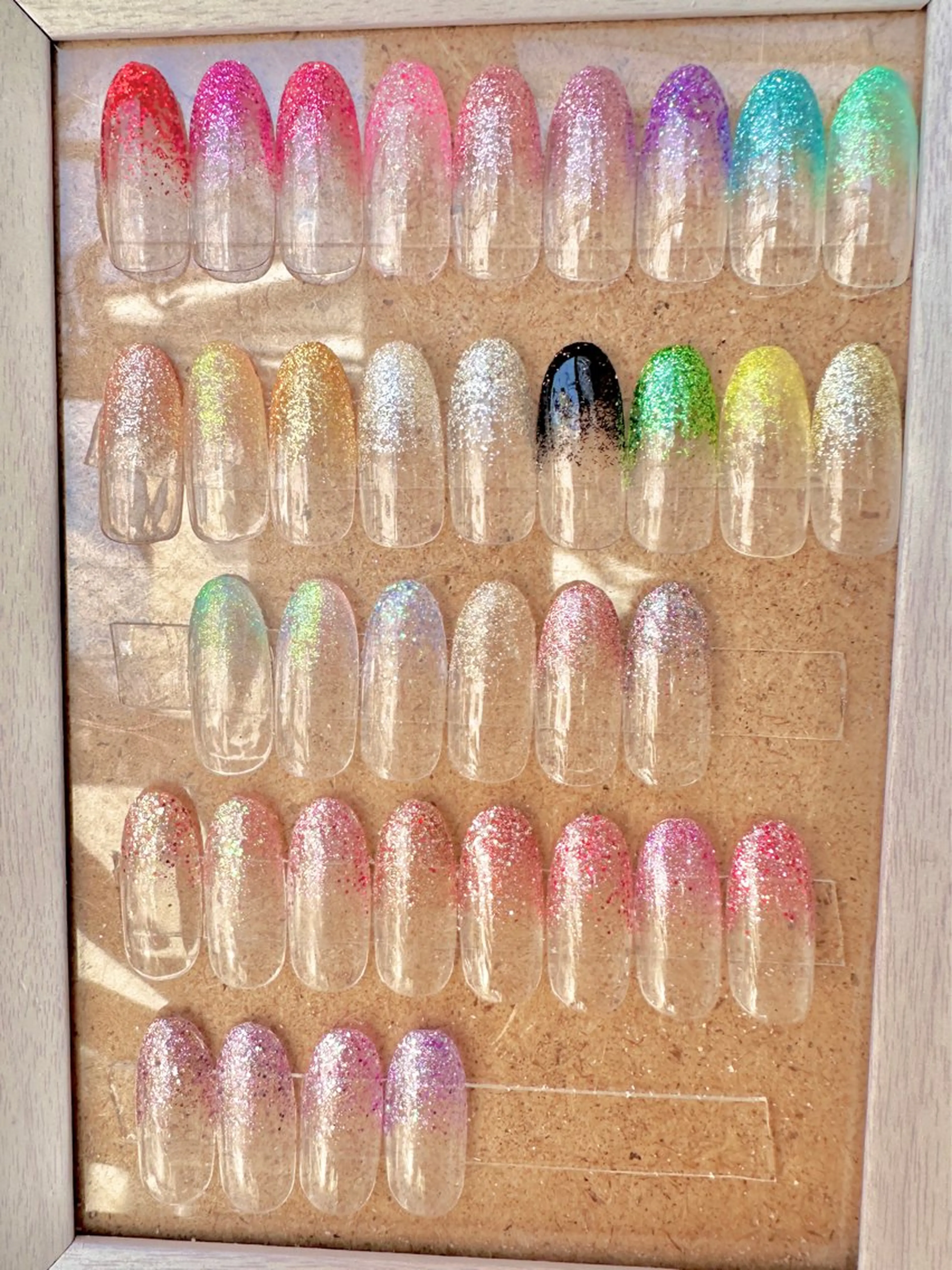 ネイル グラデーション ラメ(グリッター) ラメグラデーション 羽鳥 薫乃のネイルデザイン