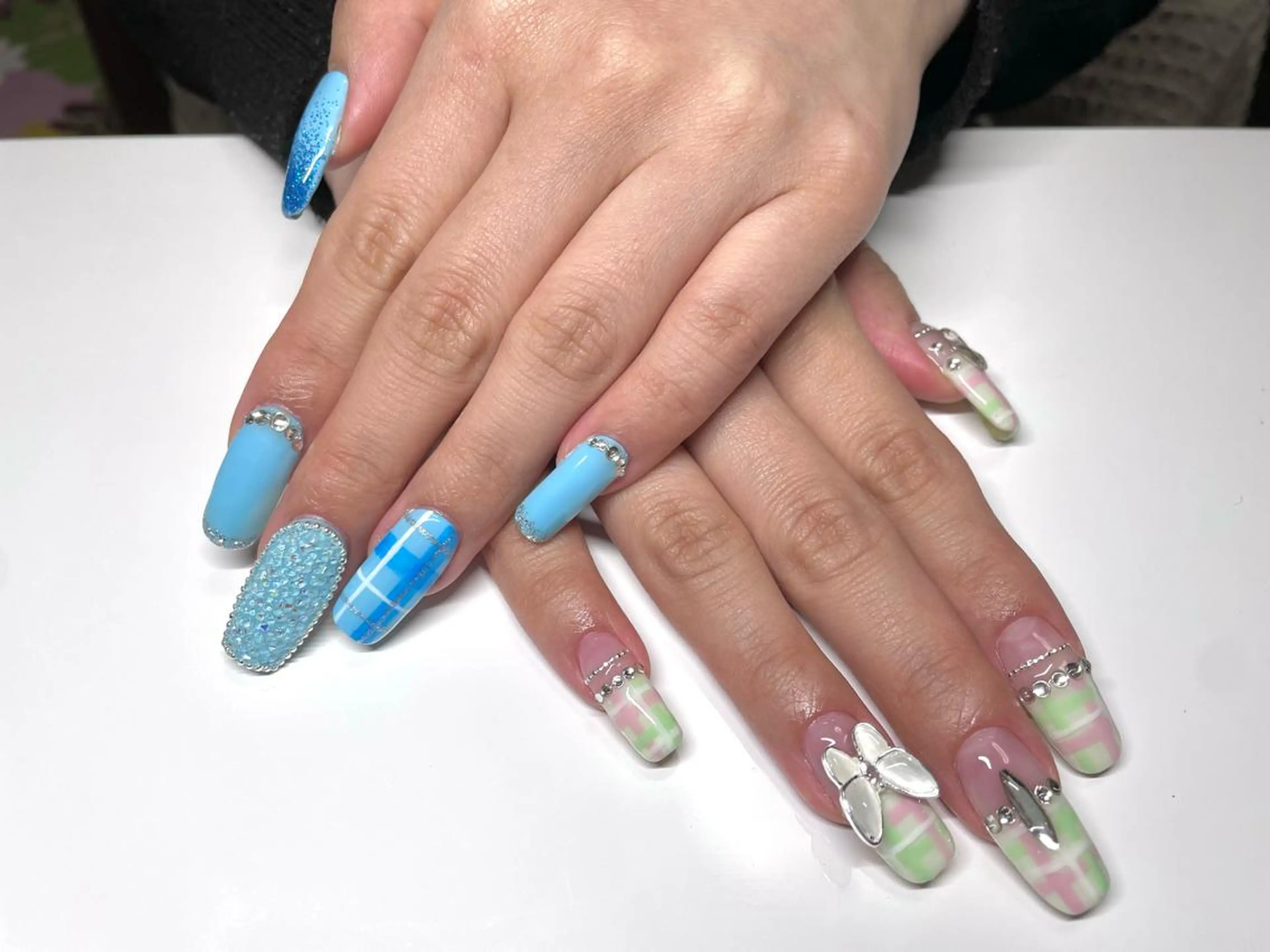 ネイル ハンドネイル ネイルサロン Purimaのネイルデザイン