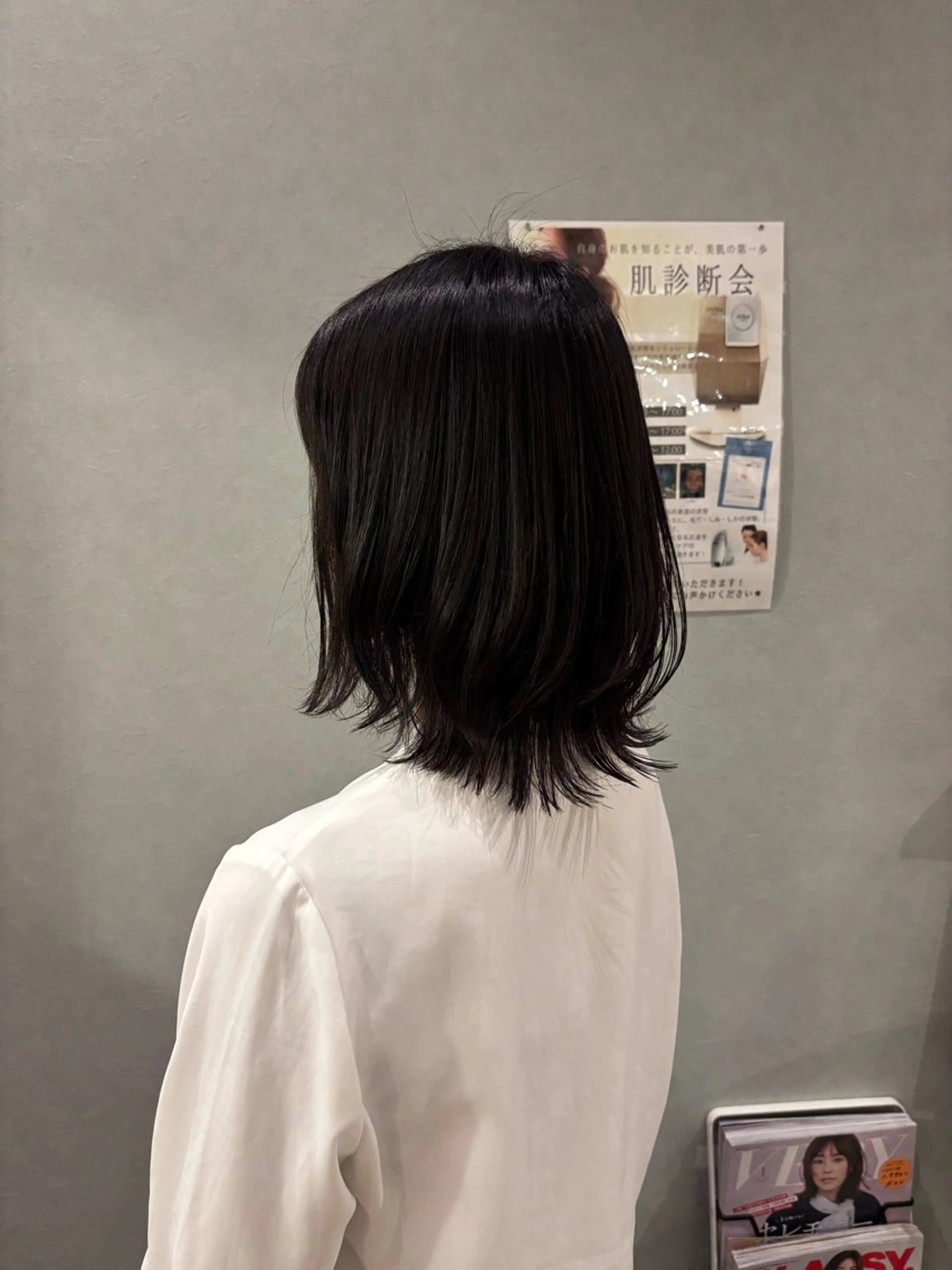 ミディアム くびれヘア レイヤーカット RUDDER 中山のヘアスタイル
