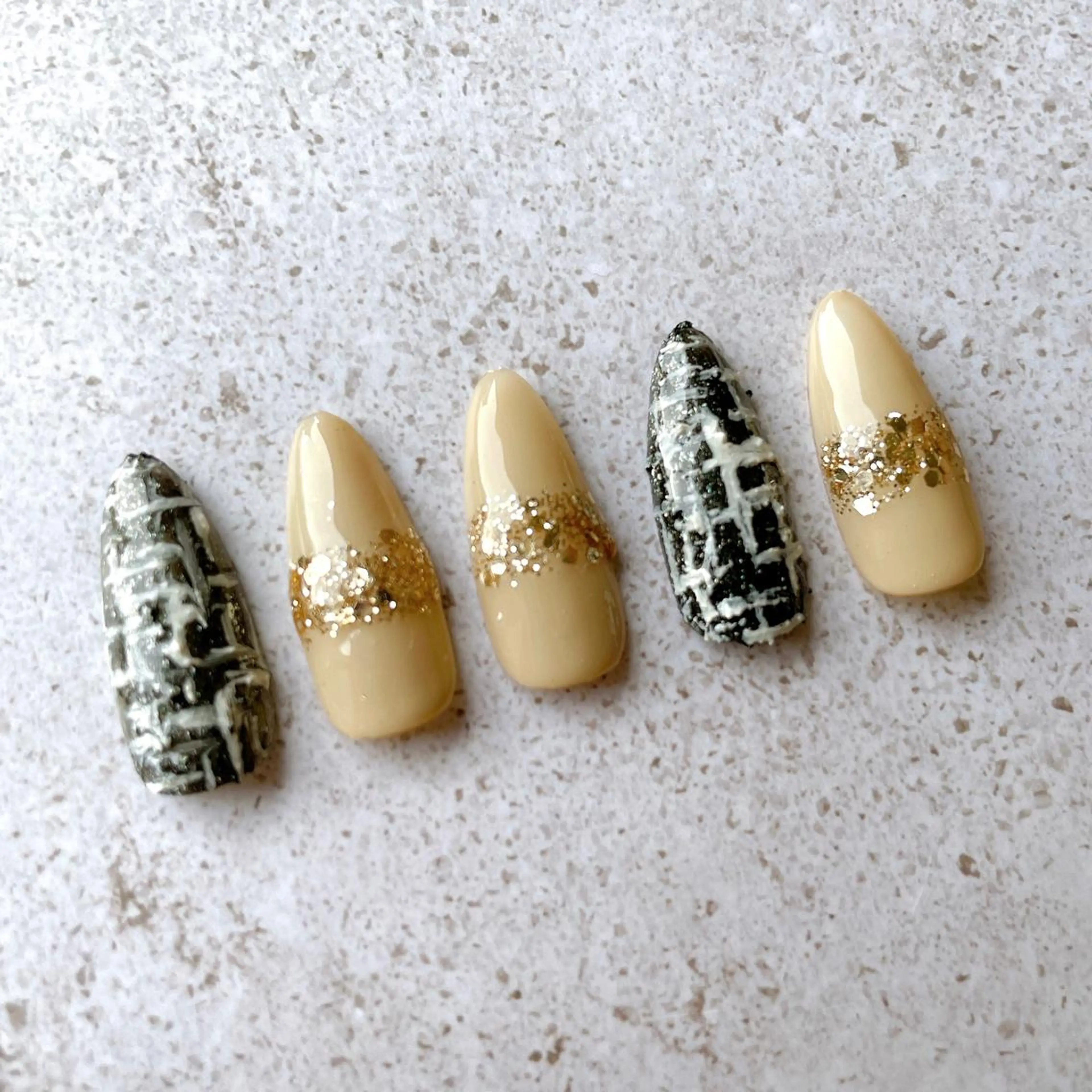 ネイル ツイードネイル ハンドネイル Sea  nail by emaのネイルデザイン