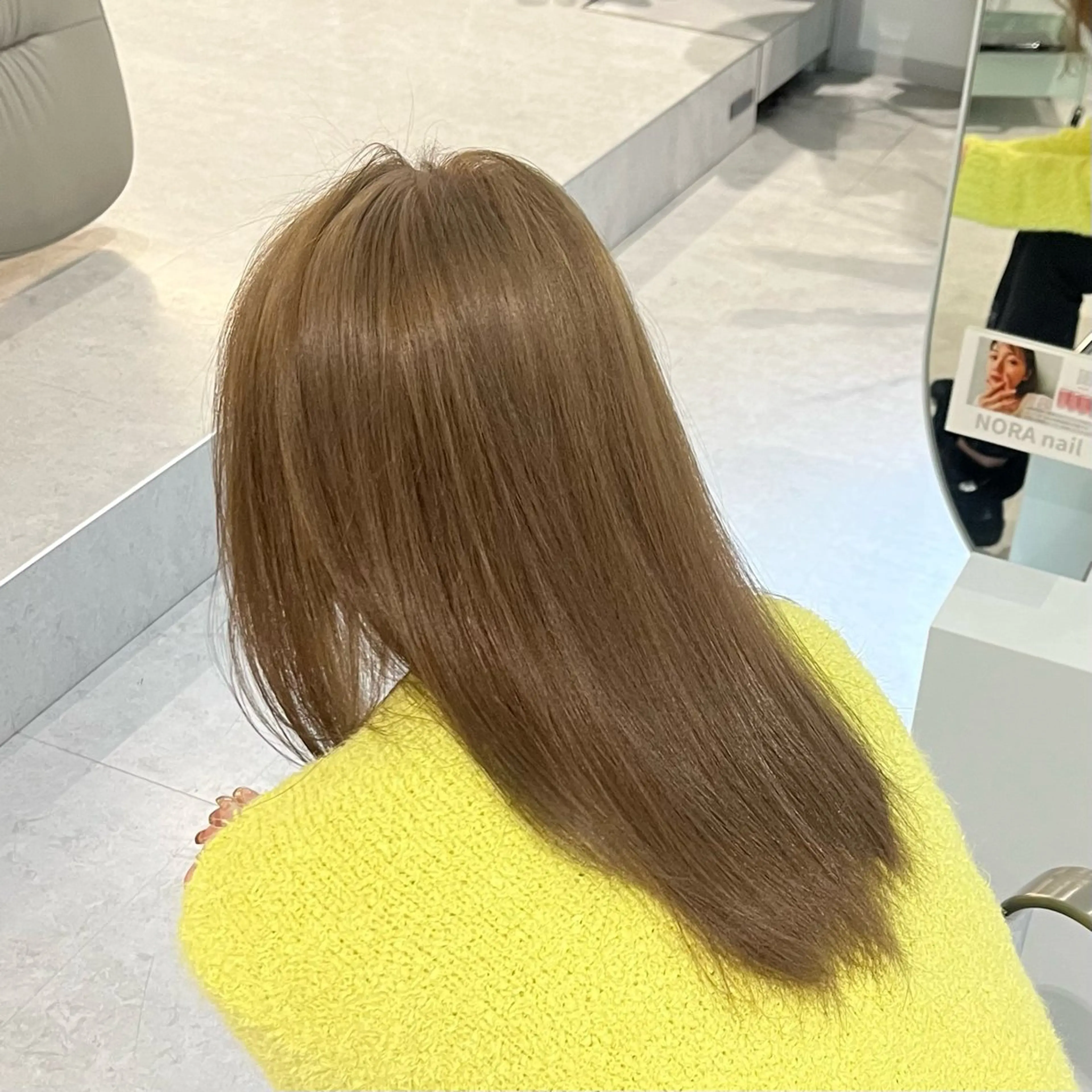 セミロング カラー ベージュカラー 透明感カラー ヘーゼル ヘアカラー トリートメント 顔周りカット／透明感 カラー／Kurumeのヘアスタイル