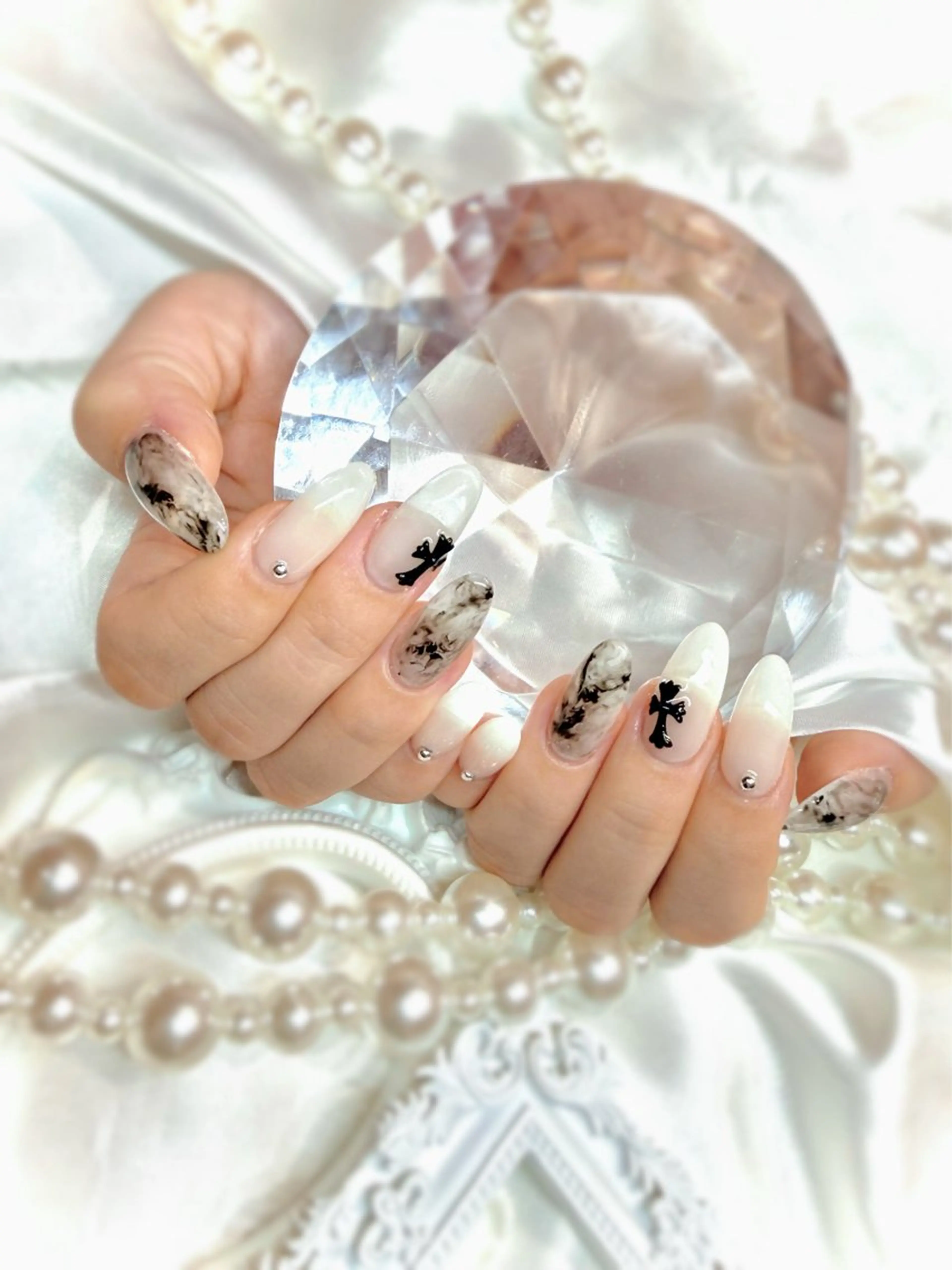 ネイル ネイルチップ RitsNail 🤍 RENAのネイルデザイン