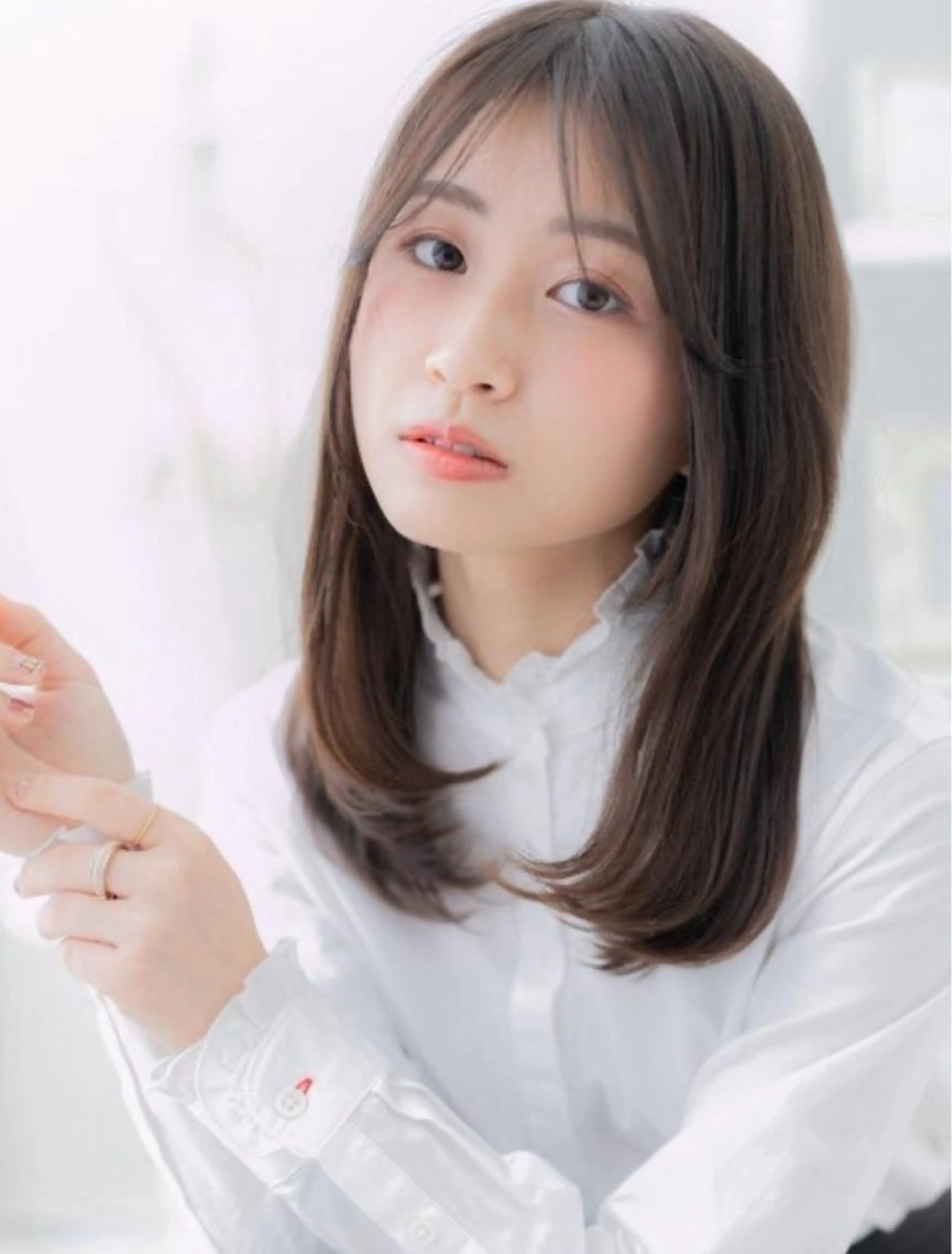 セミロング 森永 薫のヘアスタイル