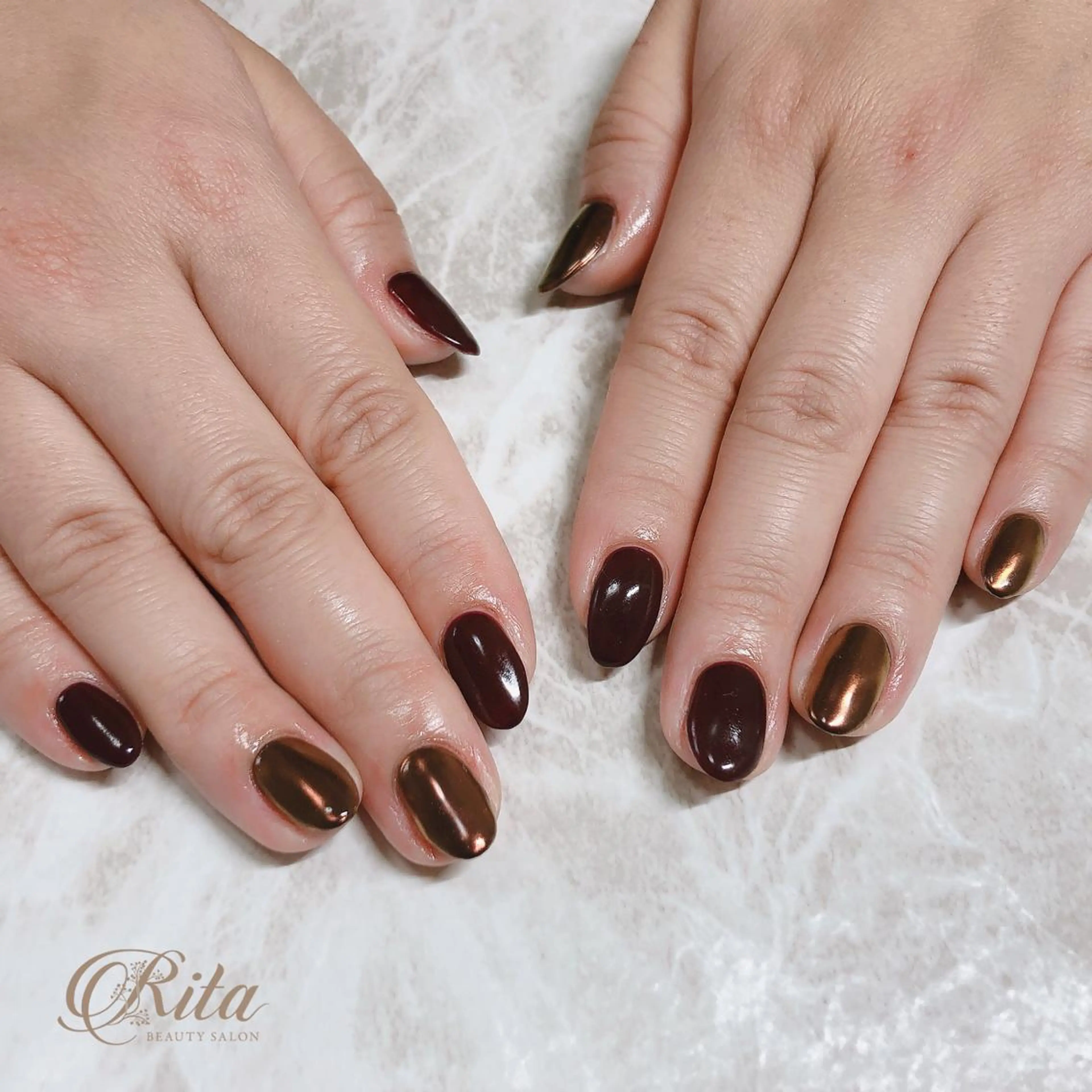 ネイル ブラウン ミラーネイル Rio 𓍼のネイルデザイン