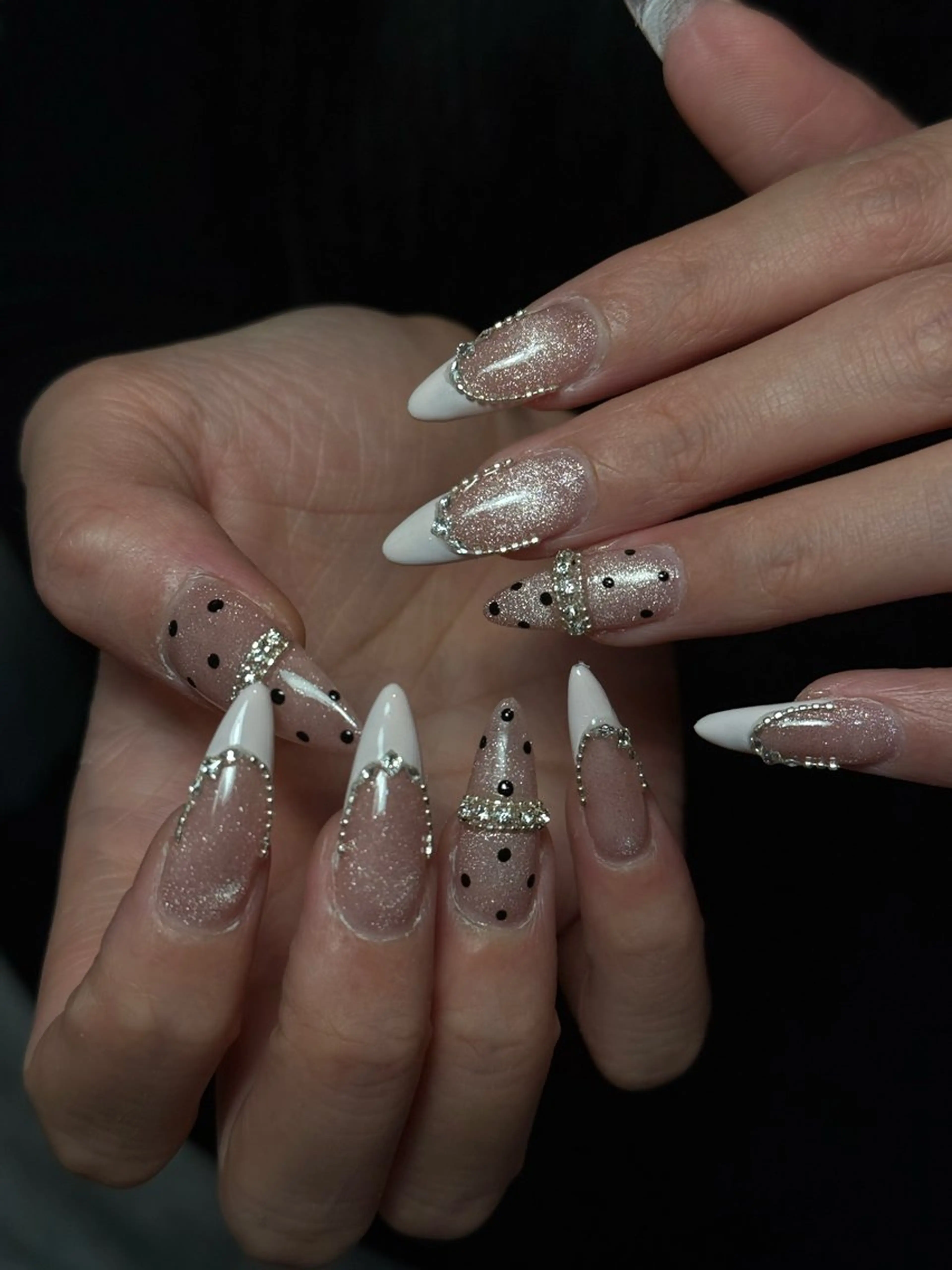 ハンドネイル CoMo Nailのネイルデザイン