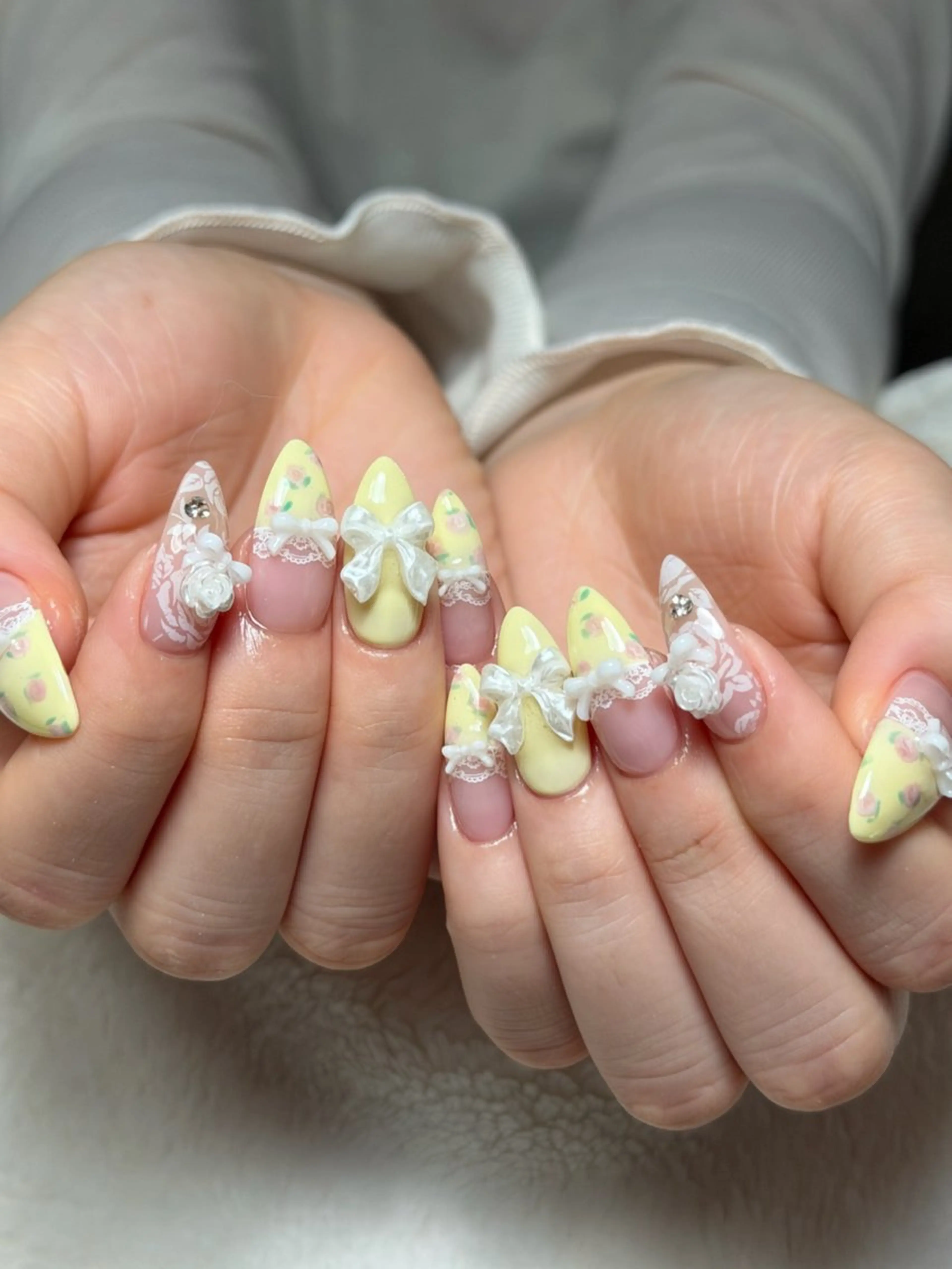 ネイル ワンホンネイル ハンドネイル dimples yuki🎀 ꒷꒦♡のネイルデザイン