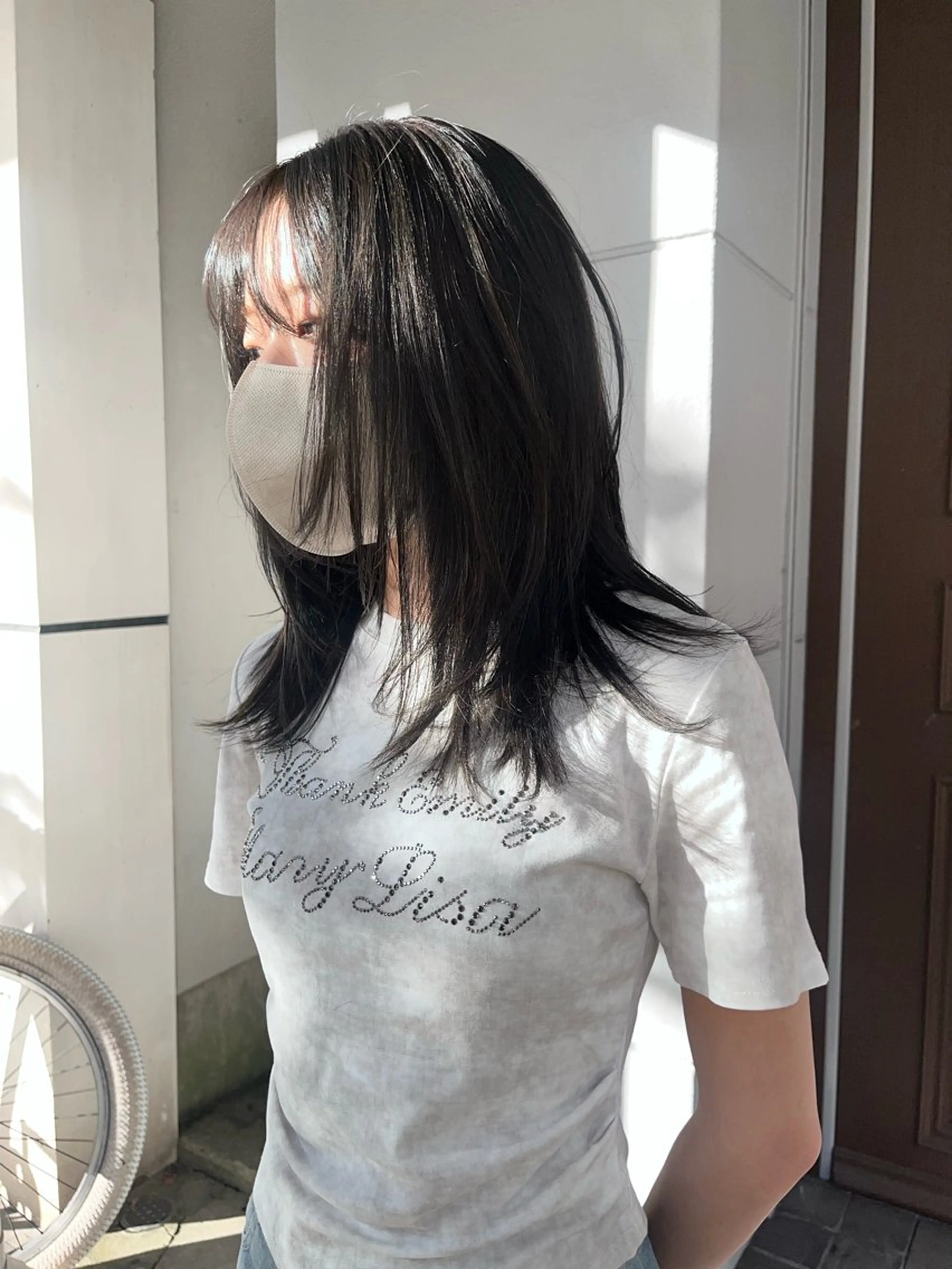 ミディアム ハッシュカット カット ヘアカラー niko RINKAのヘアスタイル