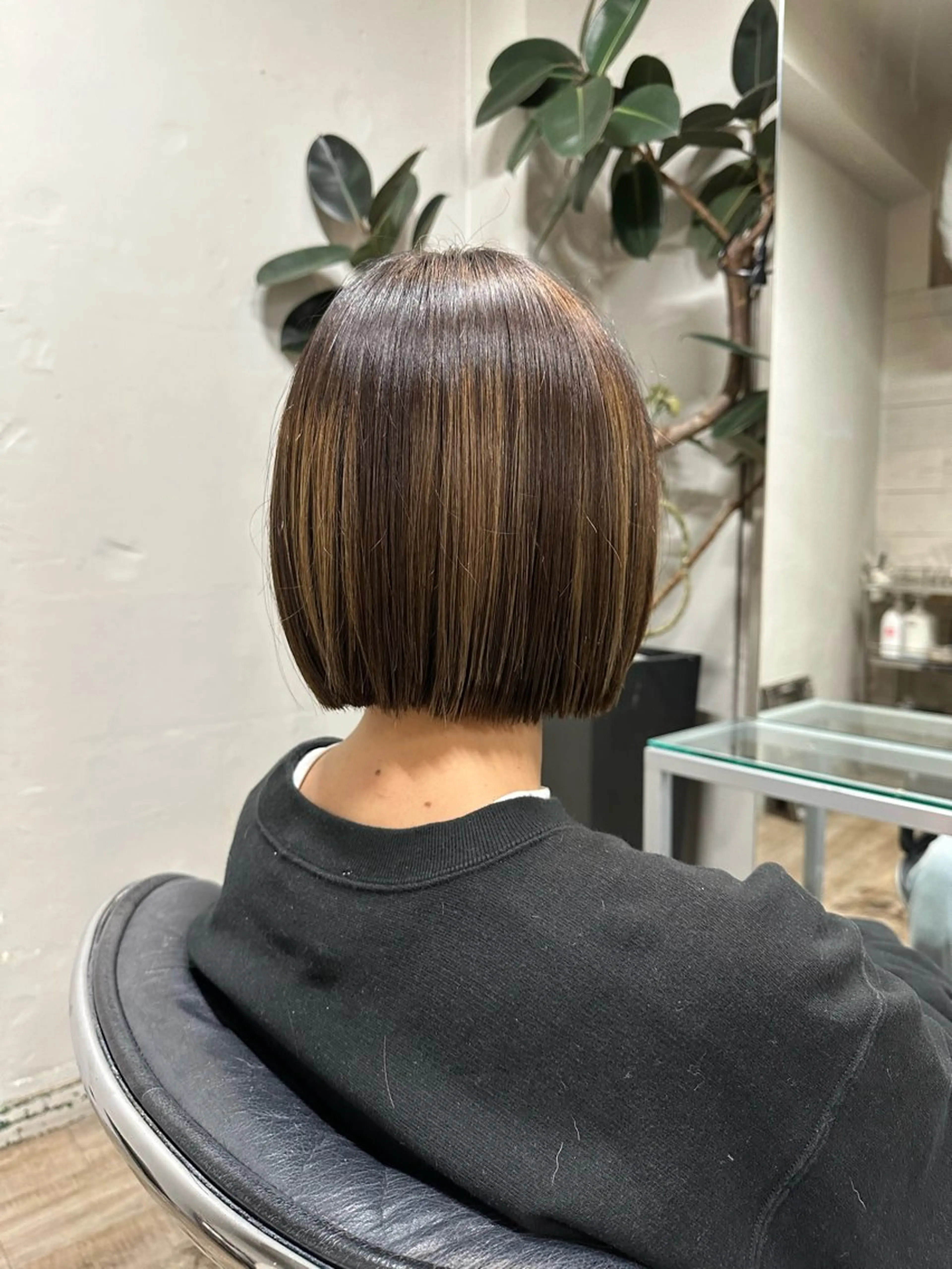 ショート 切りっぱなしボブ ボブ 山本 菜月のヘアスタイル