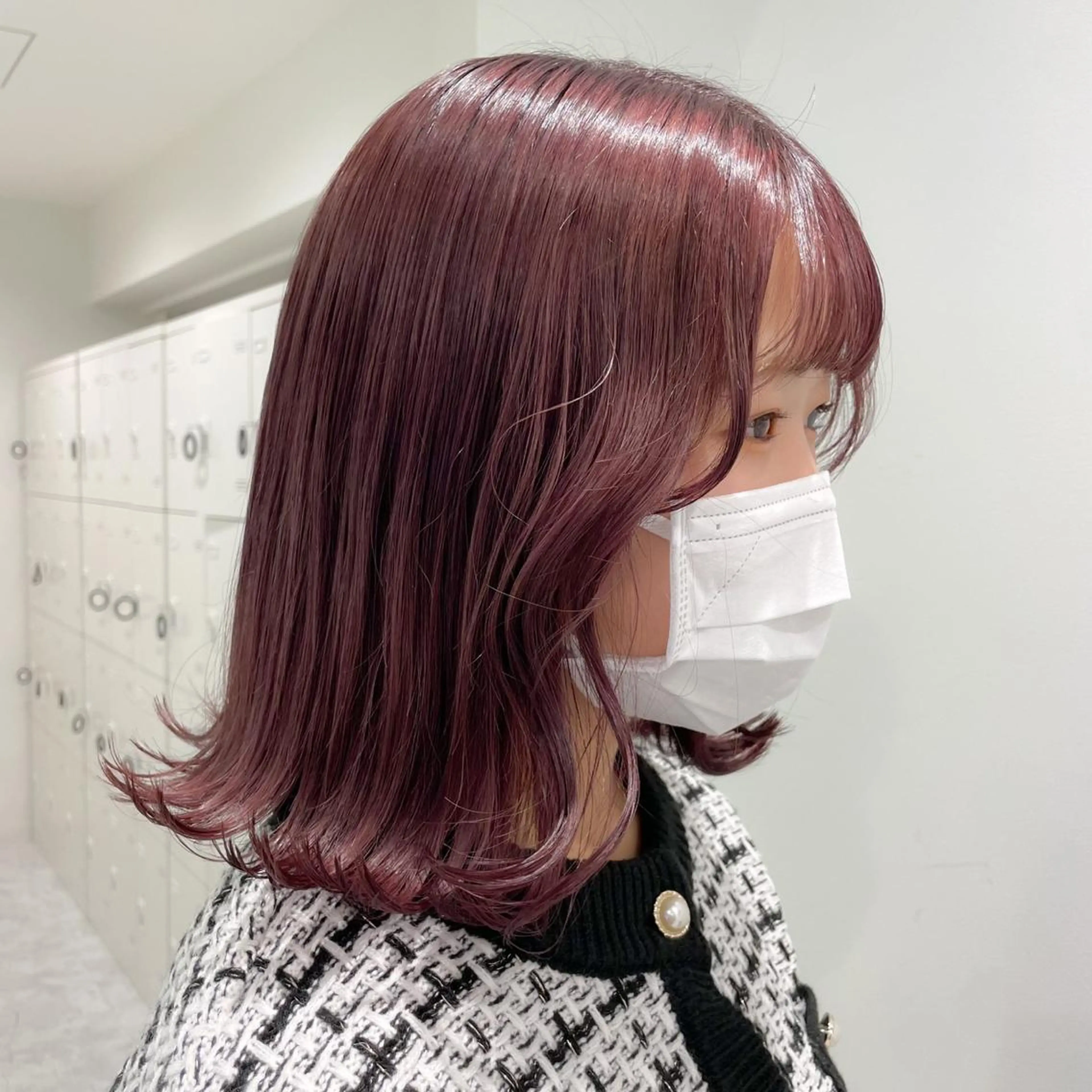 ミディアム ❤︎ワンホンガーリー なハイトーンヘア❤︎のヘアスタイル