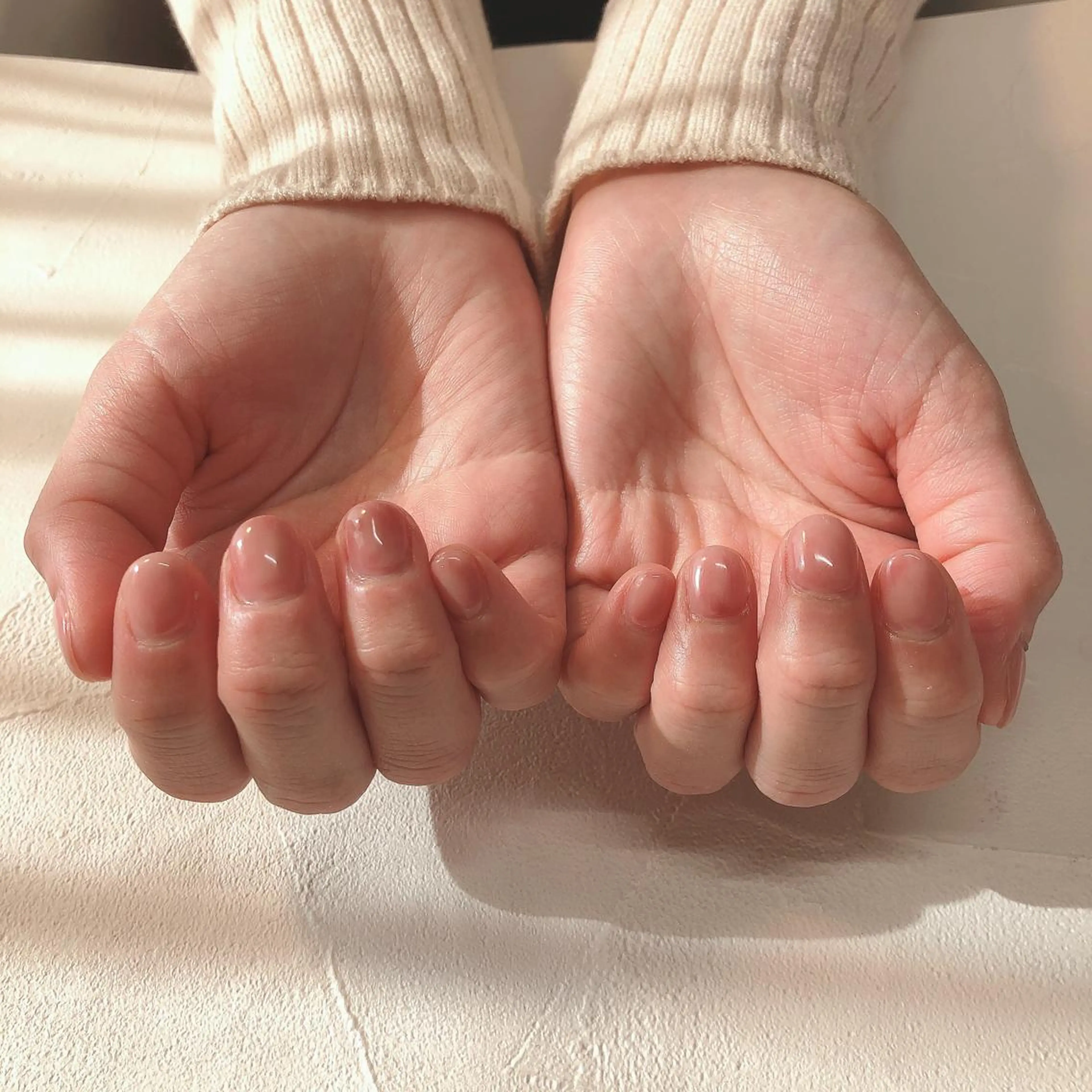 ネイル ジェルネイル ラメ(グリッター) ニュアンスネイル パラジェル シンプルネイル ハンドネイル nails 🎀meのネイルデザイン