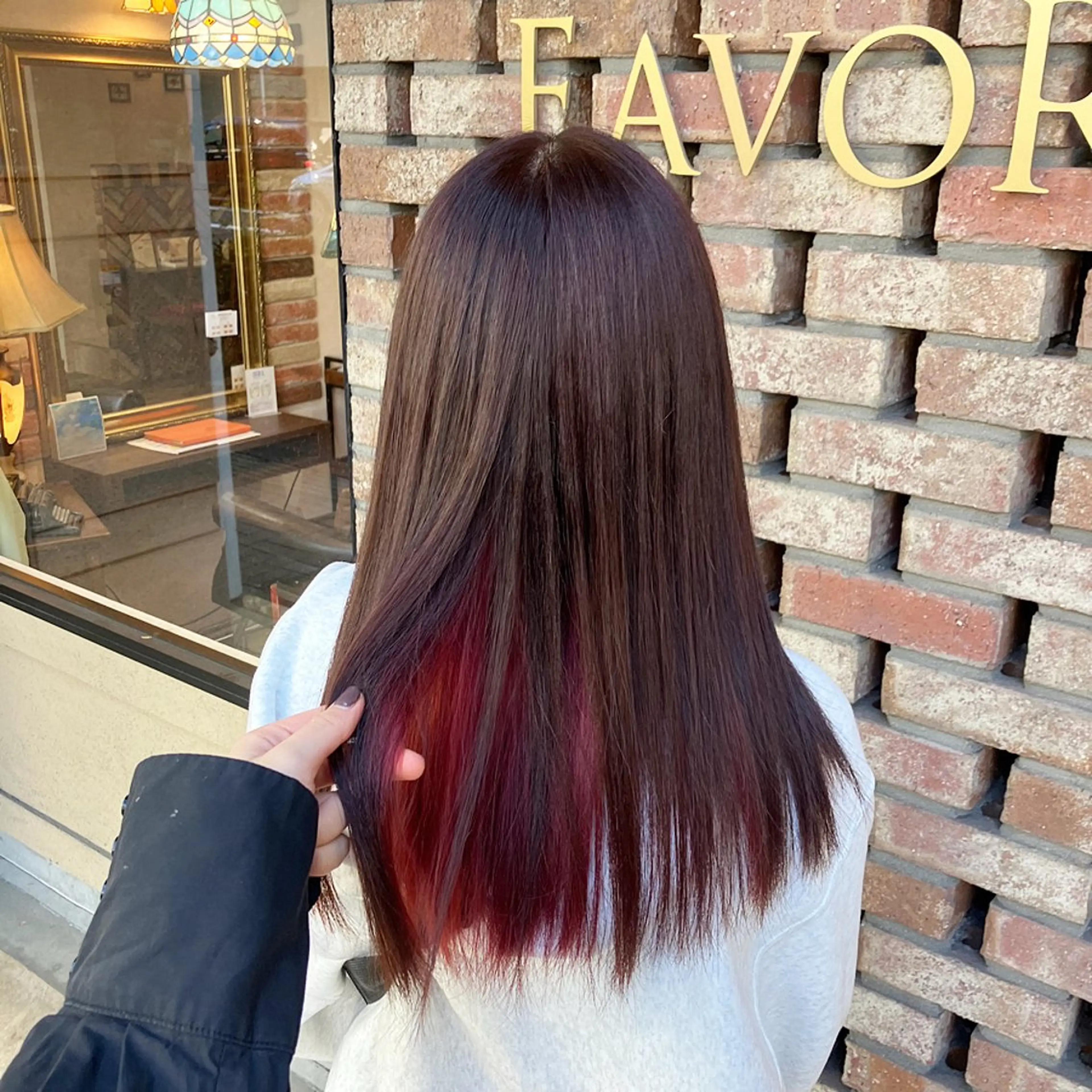 ロング カラー ブラウンカラー インナーカラー レッドカラー レッドブラウン ツボイ マホのヘアスタイル