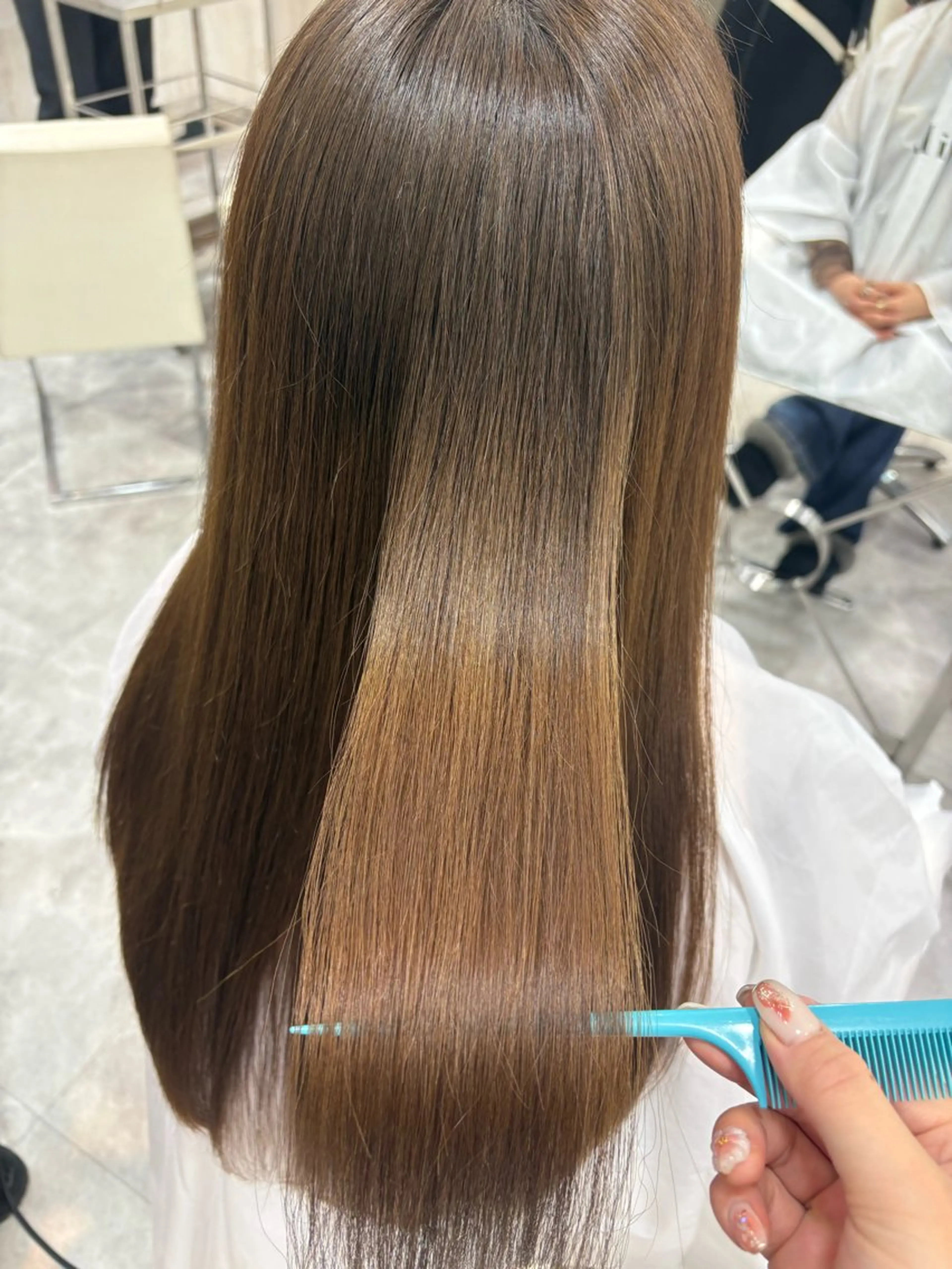 ロング カラー ヘアカラー 尾崎 美晴の眉毛・アイブロウイメージ