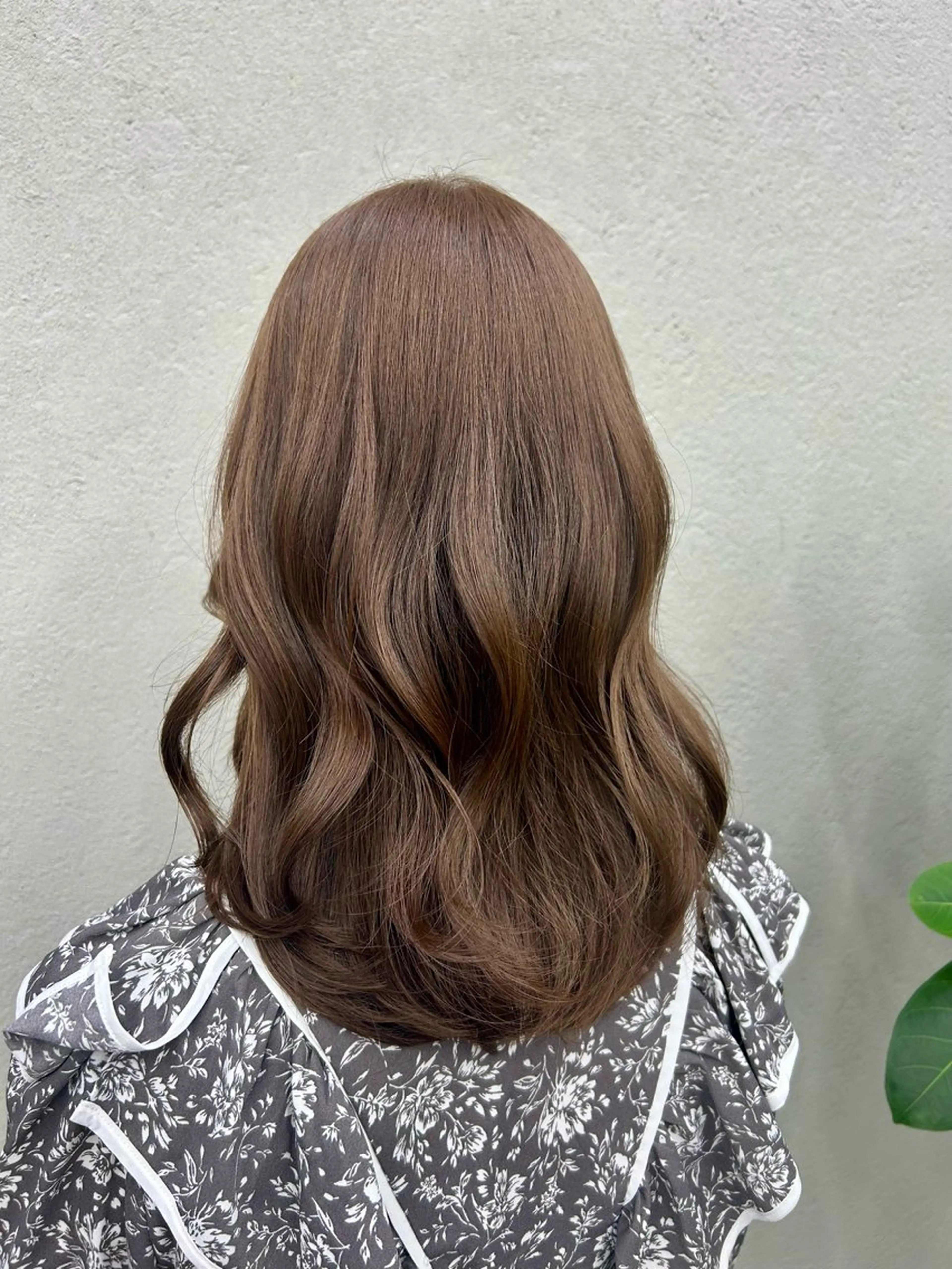 セミロング ツヤカラー🧸💫 のりかのヘアスタイル