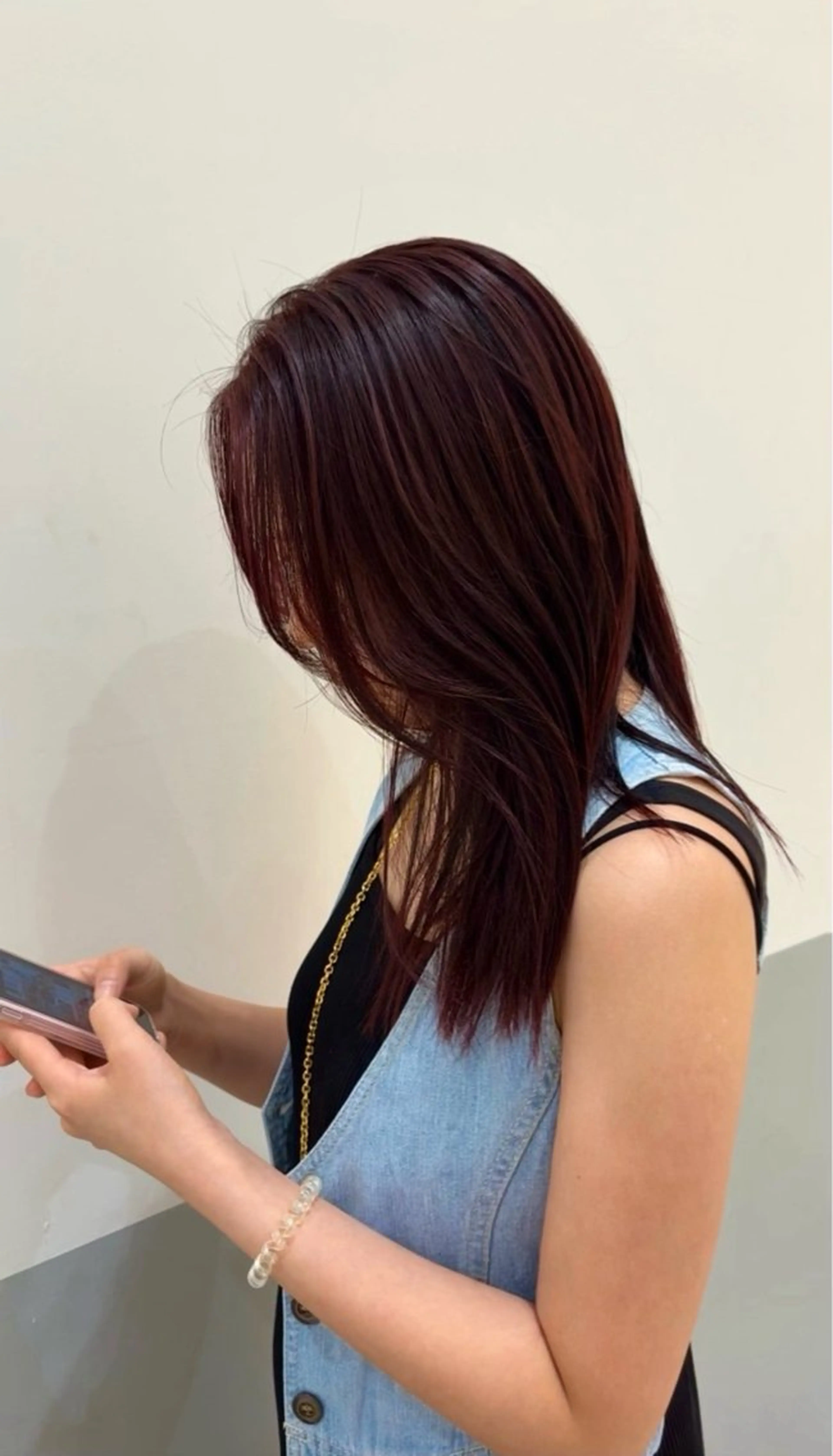 ロング カラー レッドカラー happis 英賀保店所属・高岡 祐果のヘアスタイル