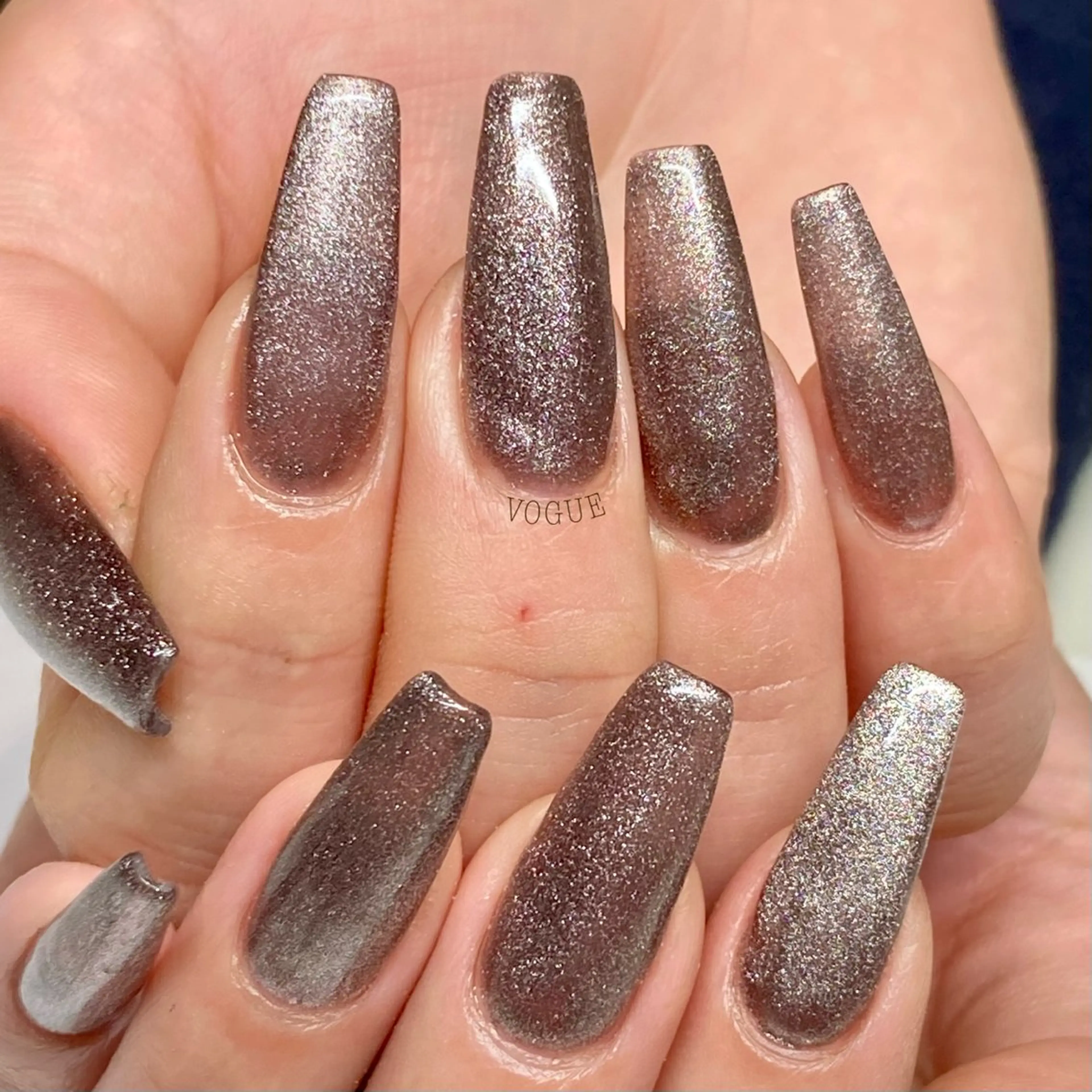 ネイル ハンドネイル VOGUE ×SWANのネイルデザイン