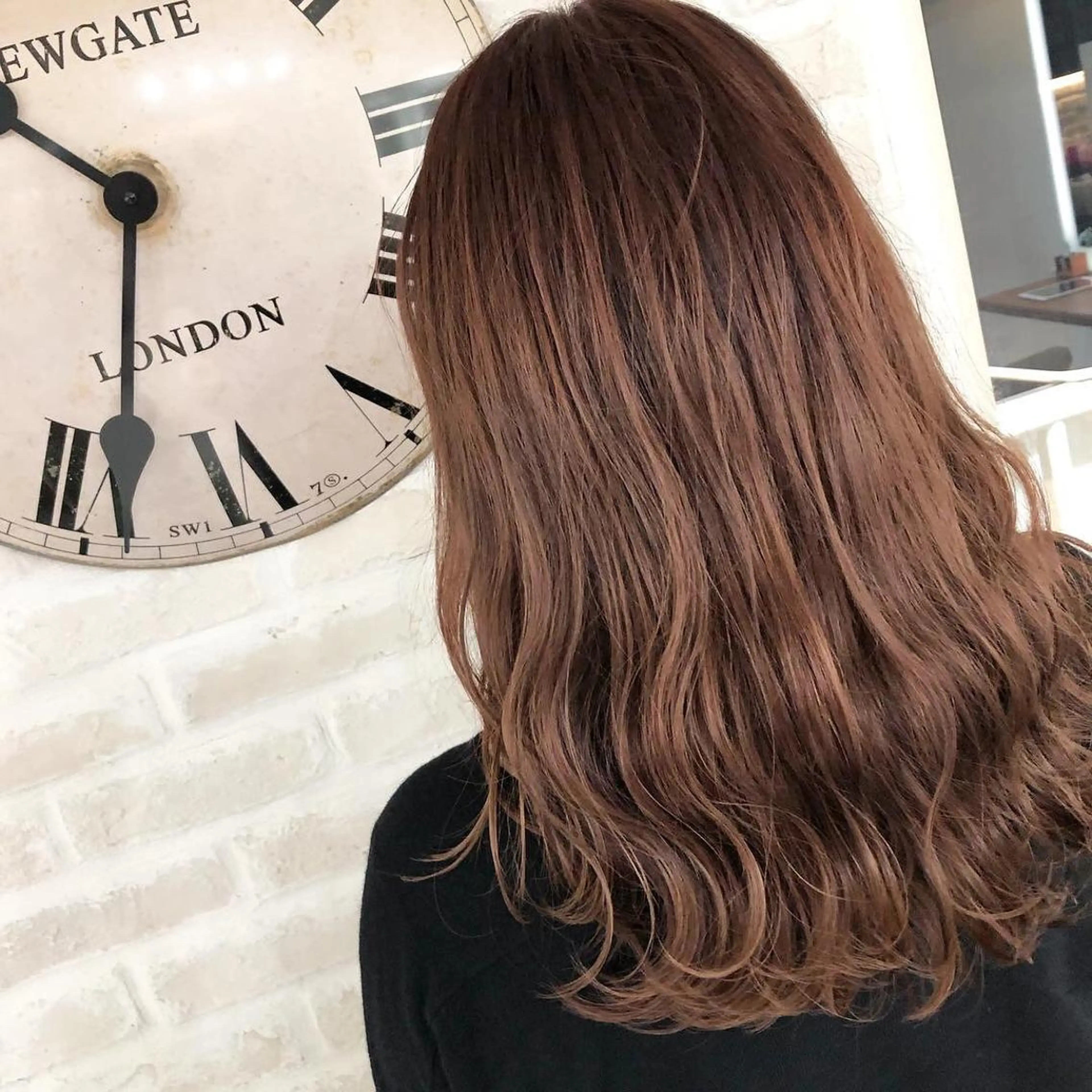 セミロング カラー ブラウンカラー ピンクカラー ピンクブラウン カット ヘアカラー トリートメント ヘアセット Aujua ソムリエ 勝又舞夏のヘアスタイル