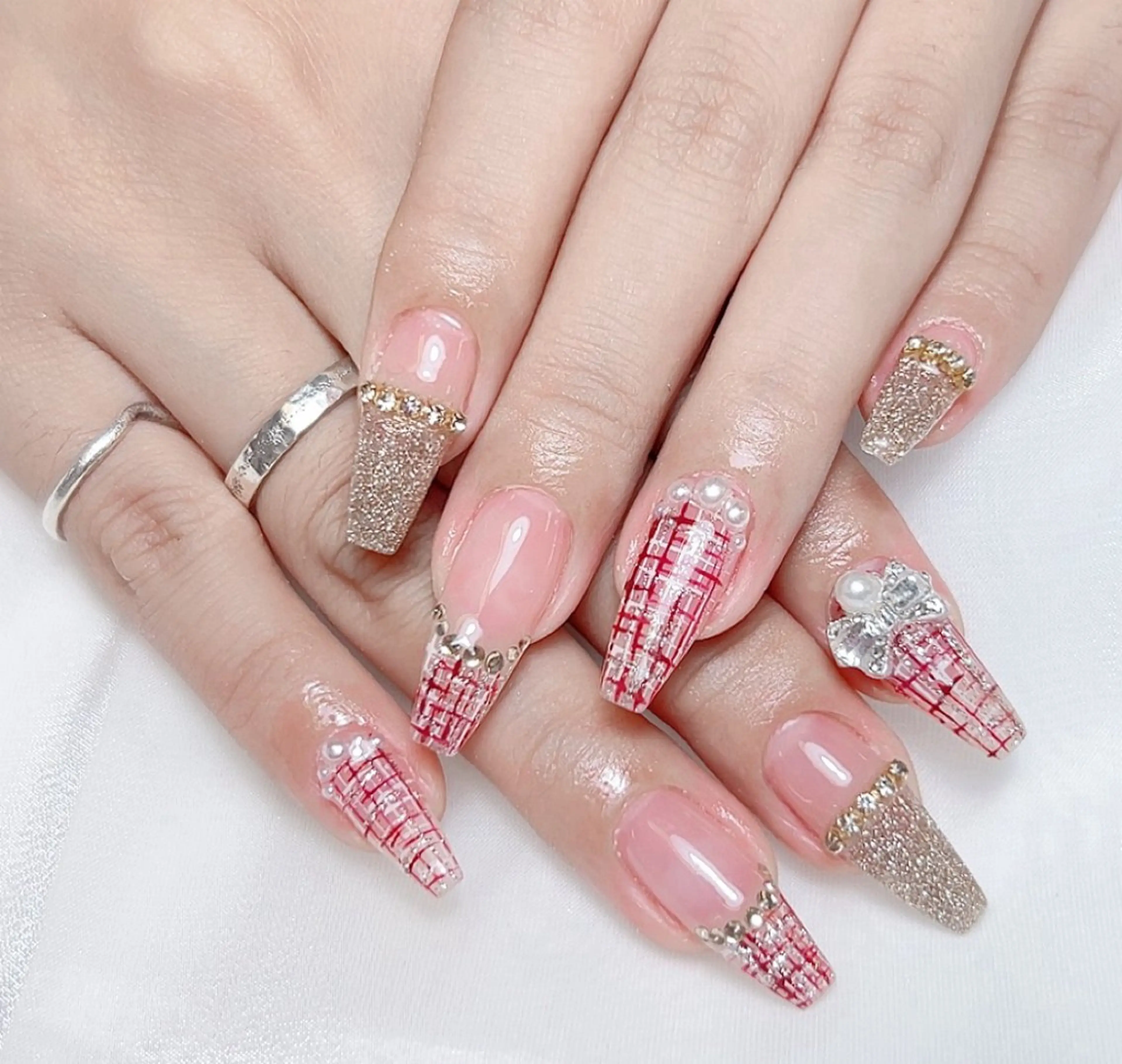 ネイル M🌷nail 長さだし専門店のネイルデザイン