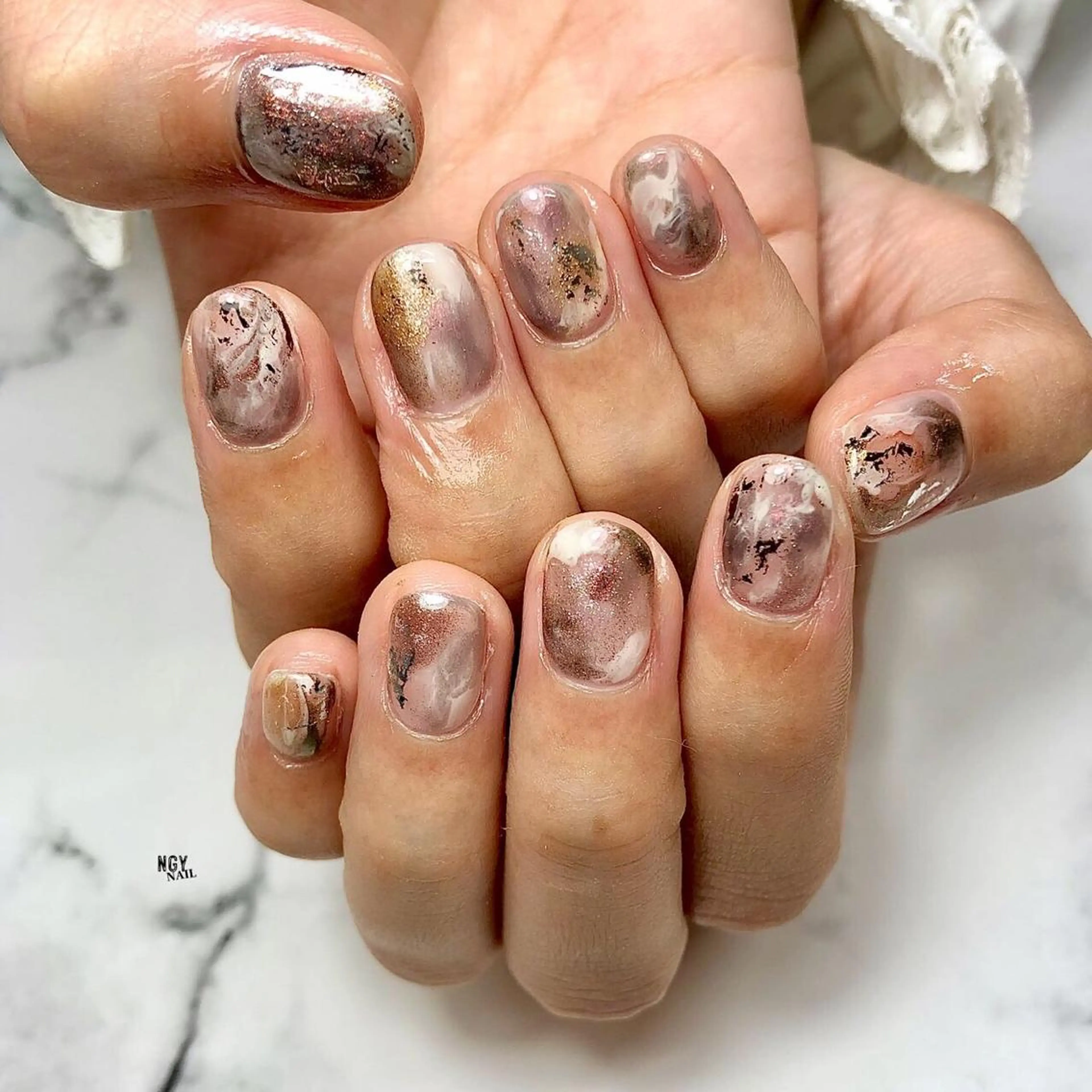ネイル ジェルネイル マグネットネイル 大理石ネイル(マーブル) ニュアンスネイル パラジェル ハンドネイル NAIL NOWのネイルデザイン