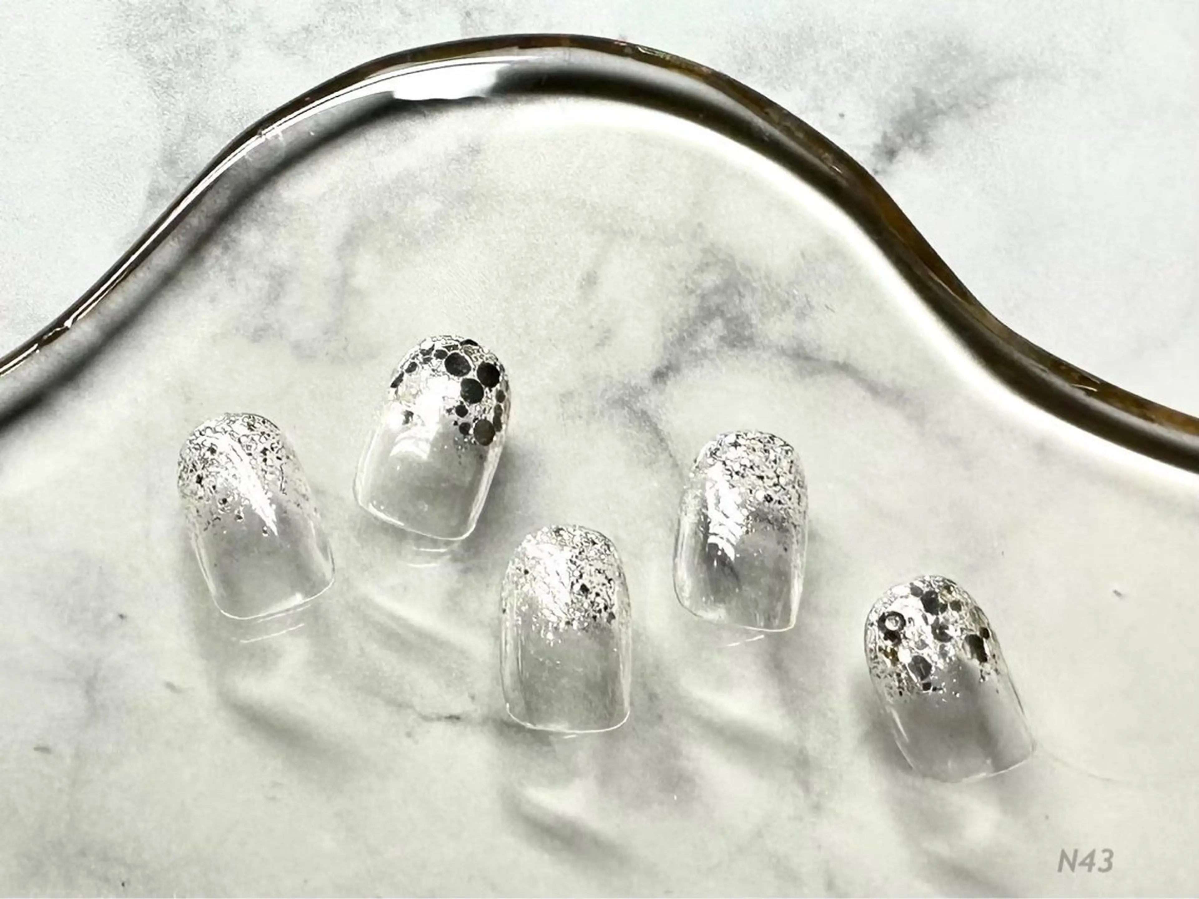 ネイル シンプルネイル 岡矢joieange 心斎橋店のネイルデザイン