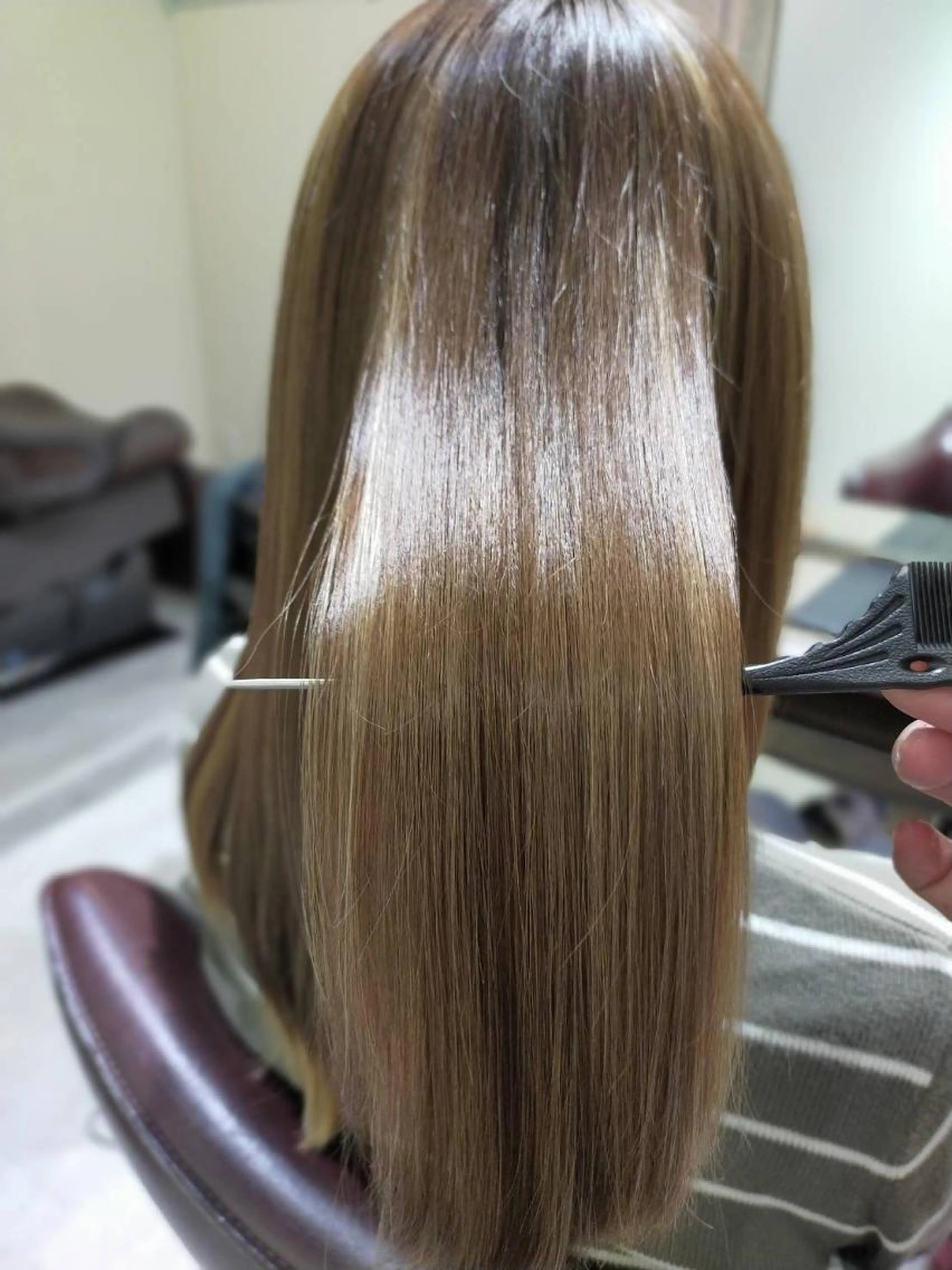 【一度試してほしい究極のサラサラヘアー💐酸性ストレート＋oggiottoトリートメントの写真