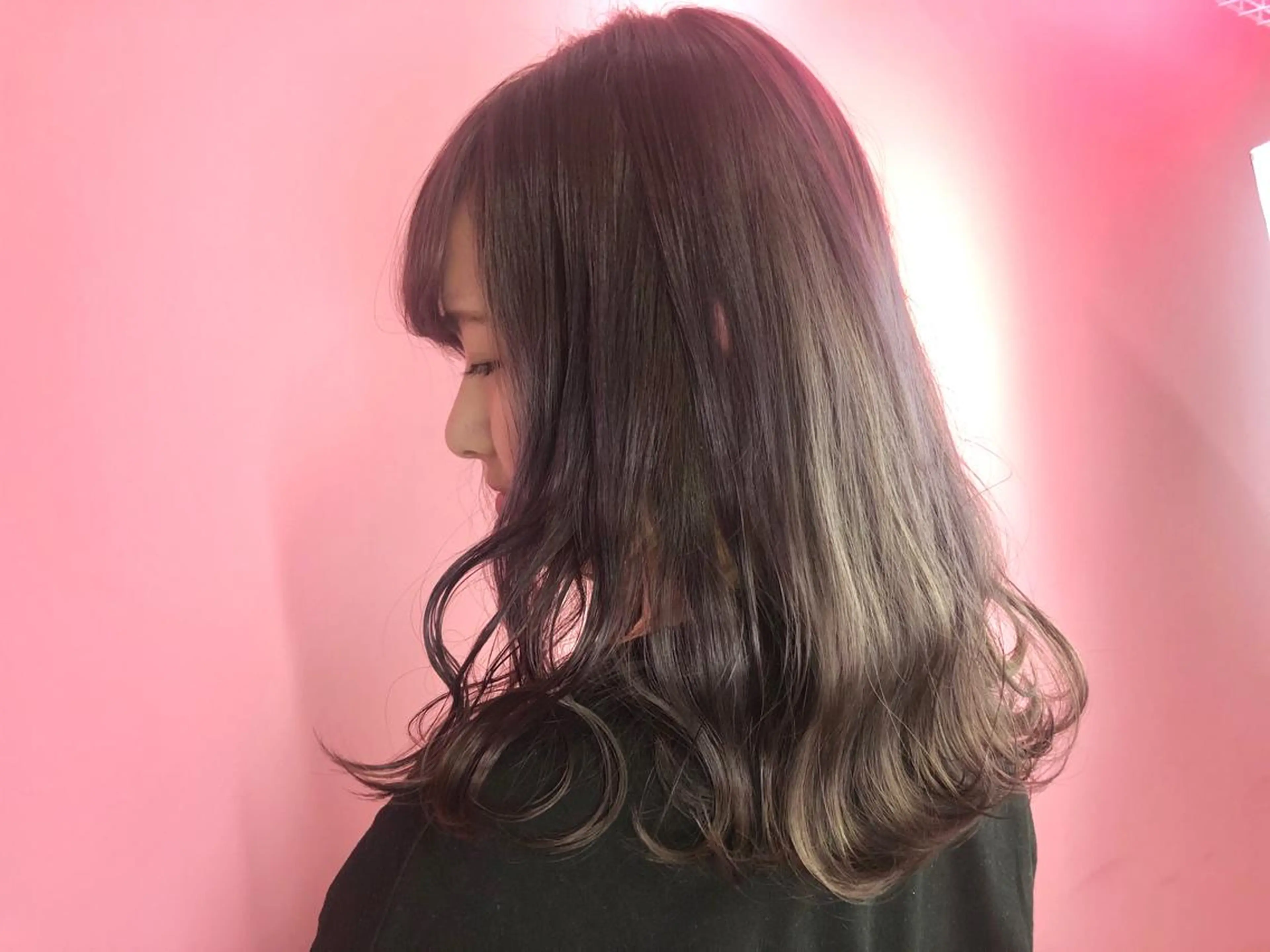 ミディアム カラー ベージュカラー ミルクティーベージュ _WHITE高槻所属・_WHITE高槻店 yusukeのヘアスタイル