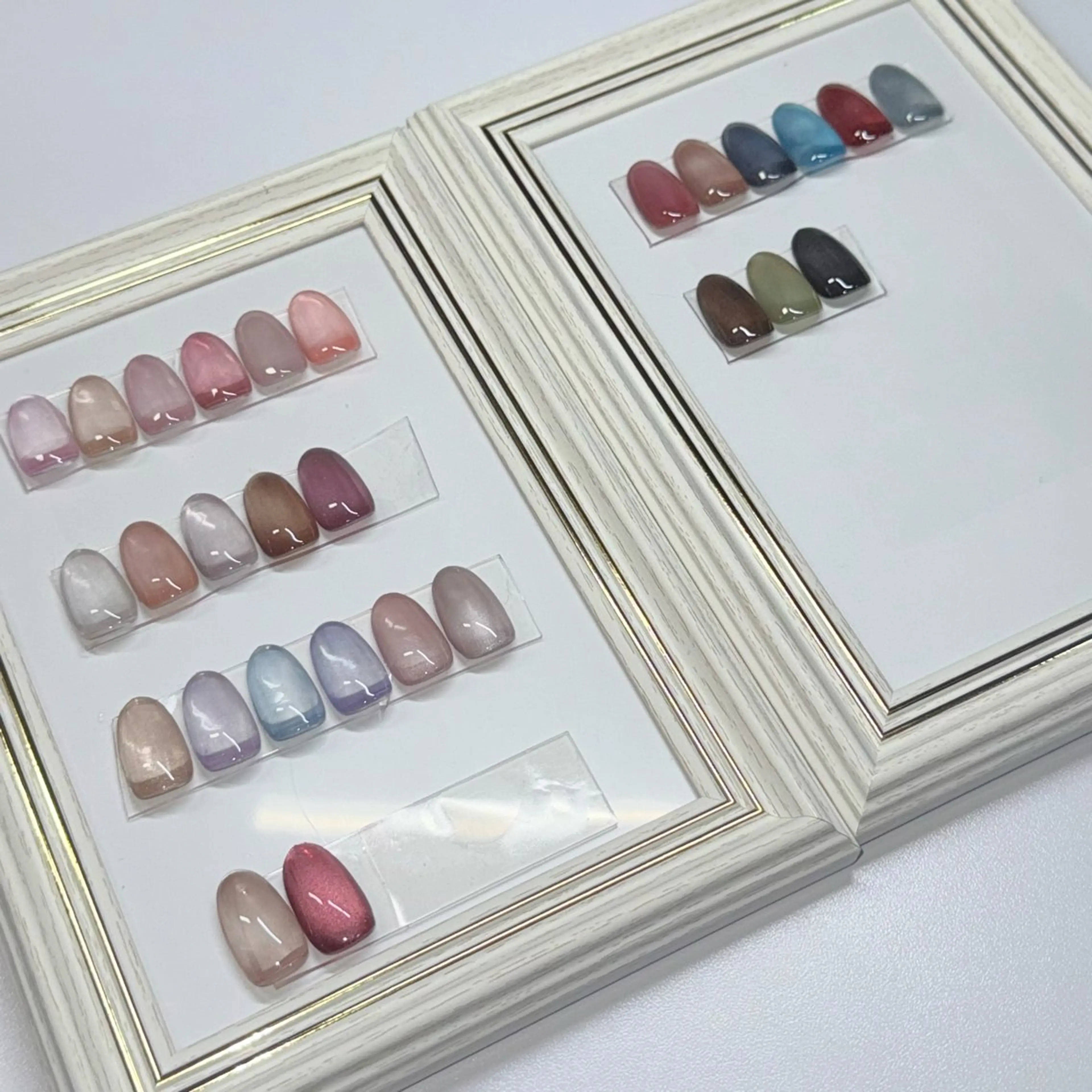 ネイル マグネットネイル ハンドネイル Oasisネイル相模大野所属・Moeka ✴︎のネイルデザイン