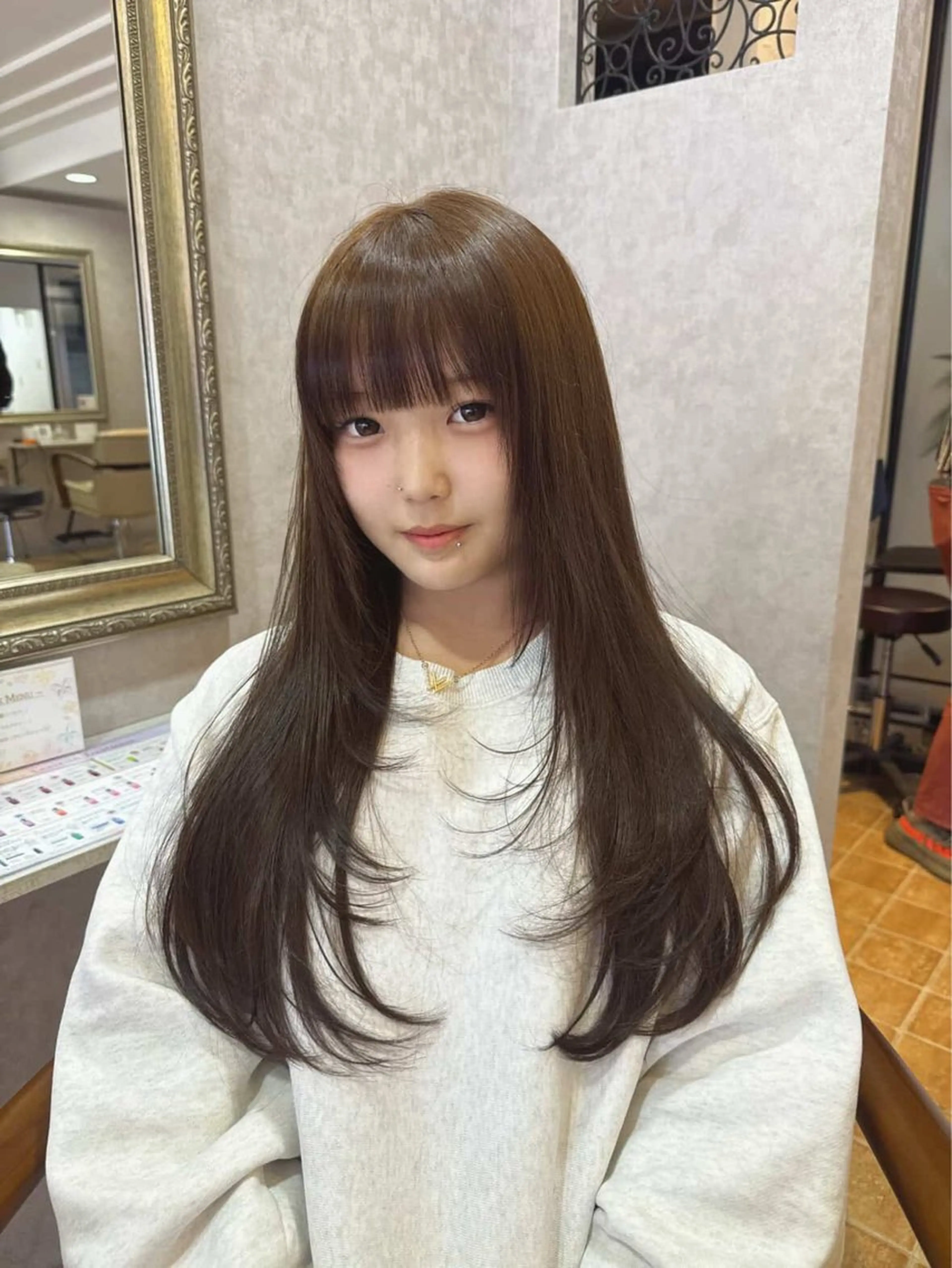 ロング カラー アッシュ アッシュブラウン ブリーチ ブラウンカラー ダブルカラー 星田 美海のヘアスタイル