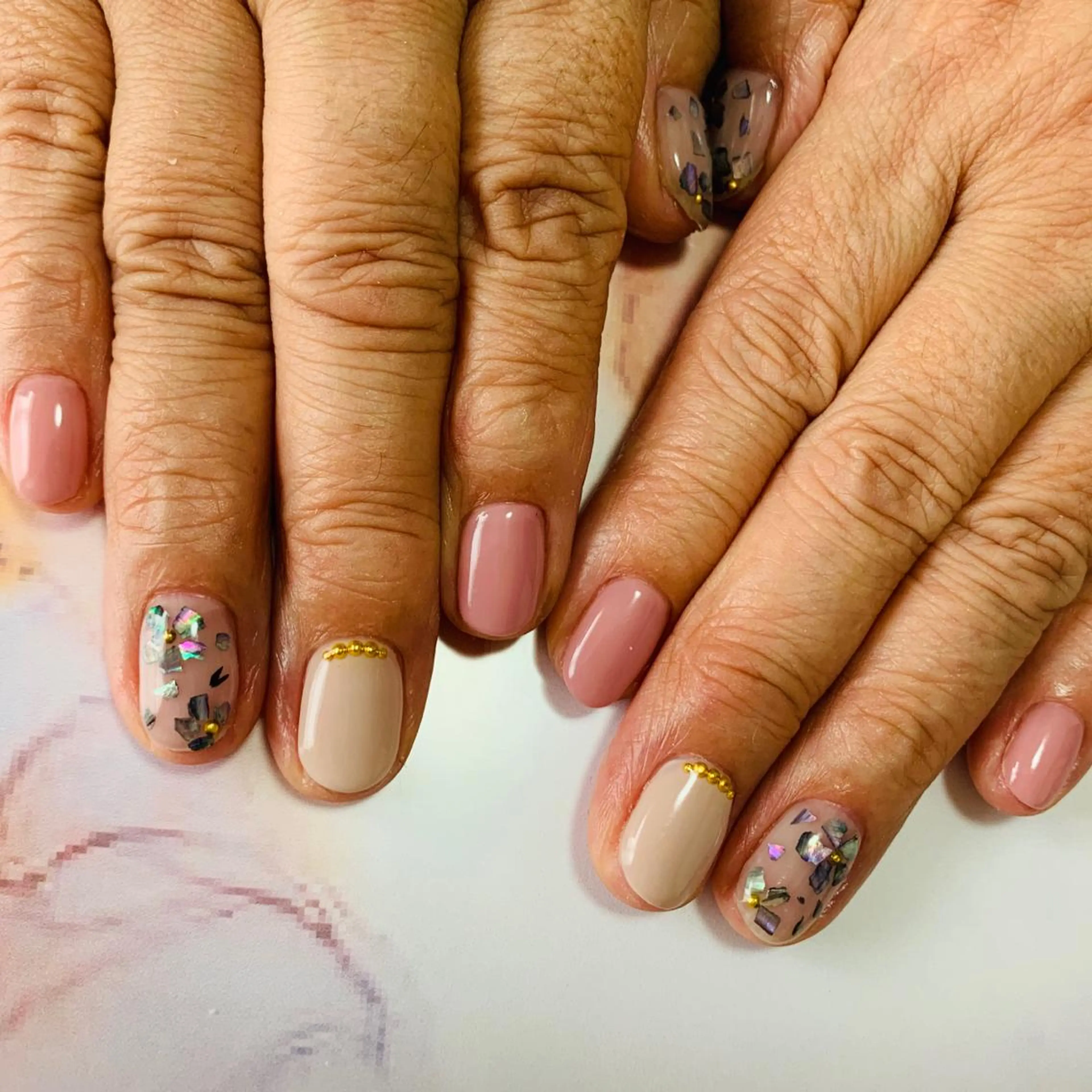 ネイル ハンドネイル ハンドケア Feliz 楽しいネイルサロンのネイルデザイン