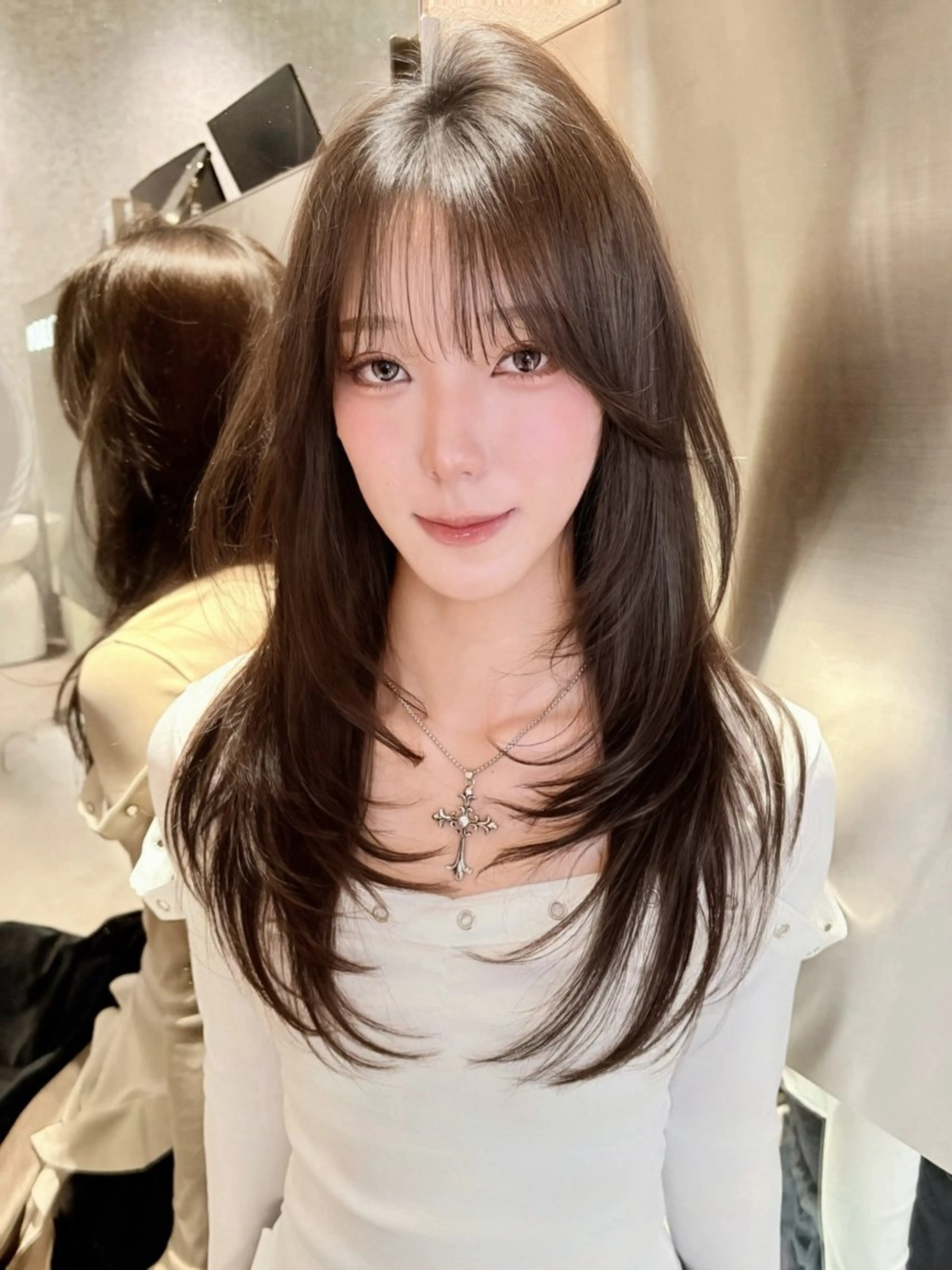 ロング ヘアアレンジ 顔まわりレイヤー 顔周りカット ハッシュカット 髪質改善 韓国風ヘア カット トリートメント ヘアセット 大宮‎縮毛矯正🩵 レイヤー　佐藤和のヘアスタイル
