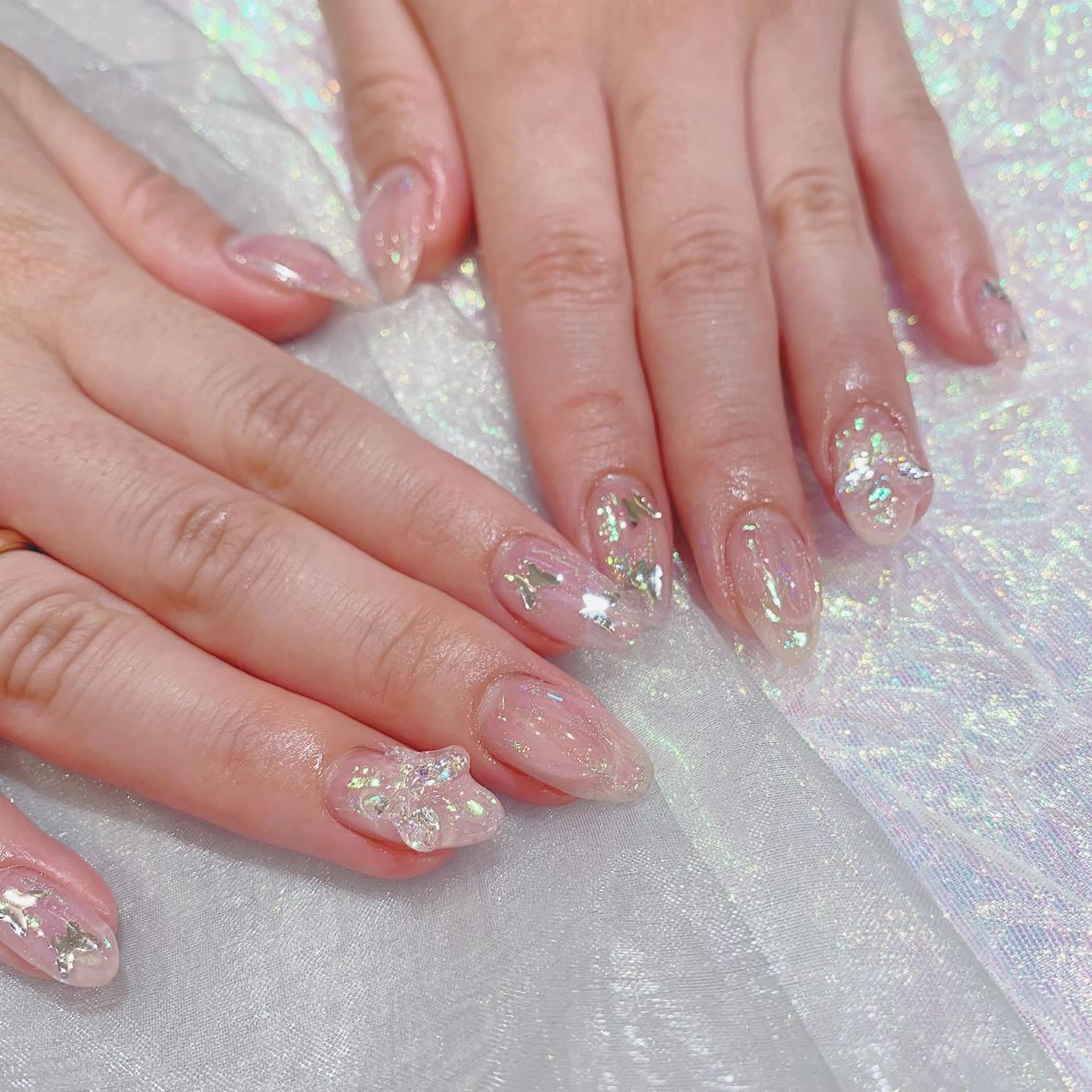 ネイル アートネイル ハンドネイル 𝘙𝘪𝘰𝘯𝘢 ...🕯🤍のネイルデザイン