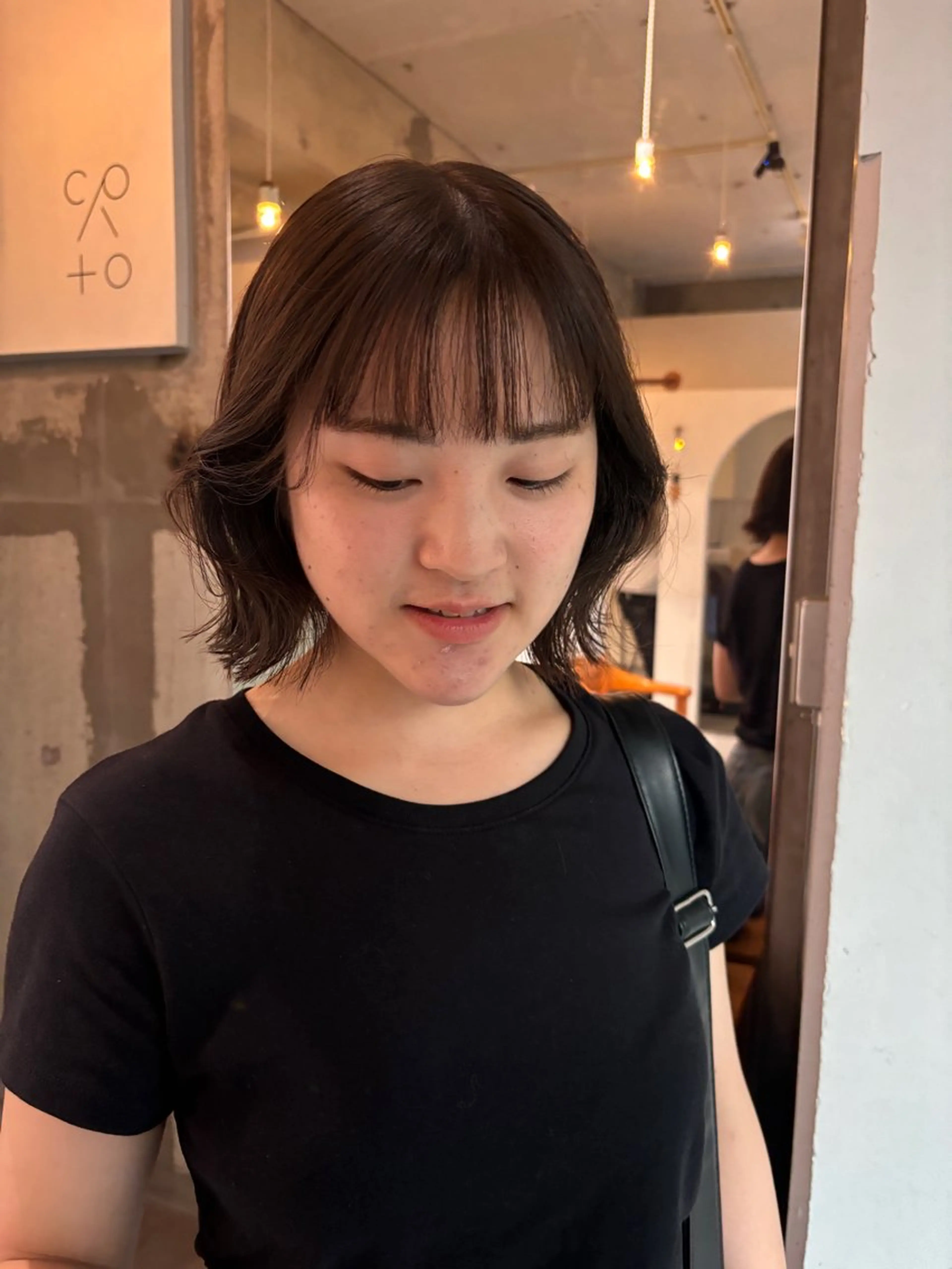 ミディアム カラー 黒髪 ブラウンカラー 透明感カラー ダークブラウン ボブ mirai/レイヤー ボブ/デザインのヘアスタイル