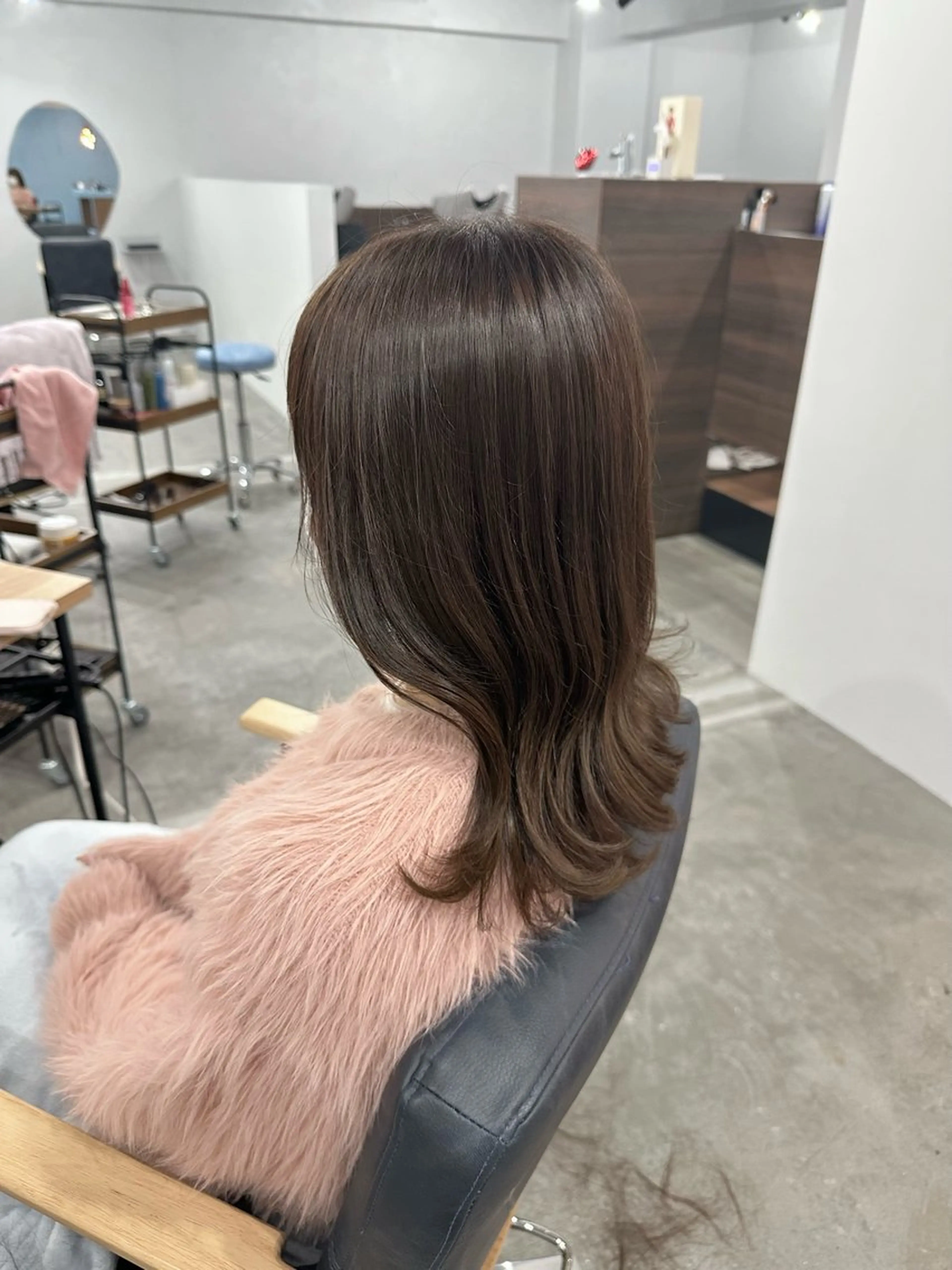 セミロング oasis-un所属・oasis un アンドウチヒロのヘアスタイル