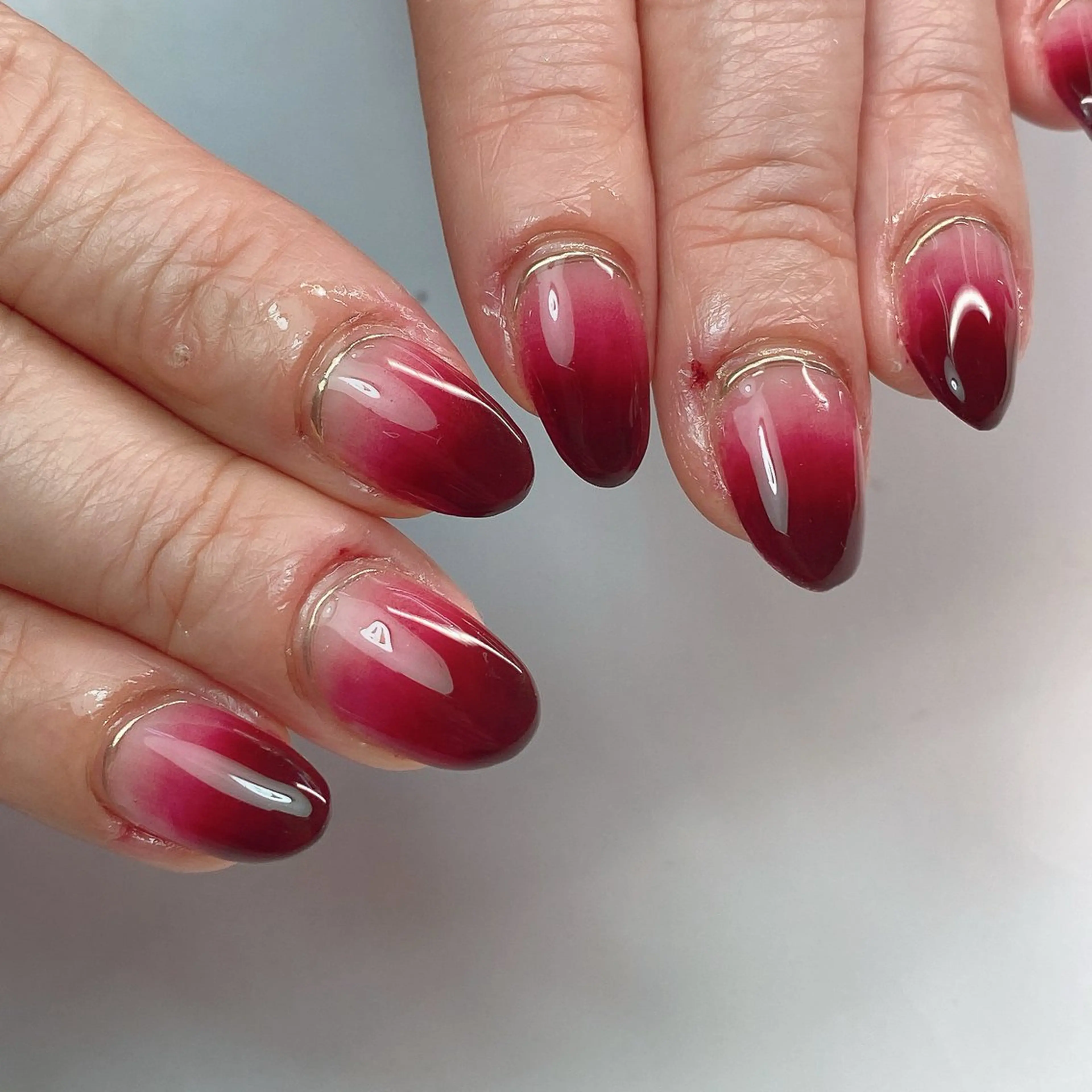 ネイル グラデーション ミラーネイル 石原 夕華のネイルデザイン