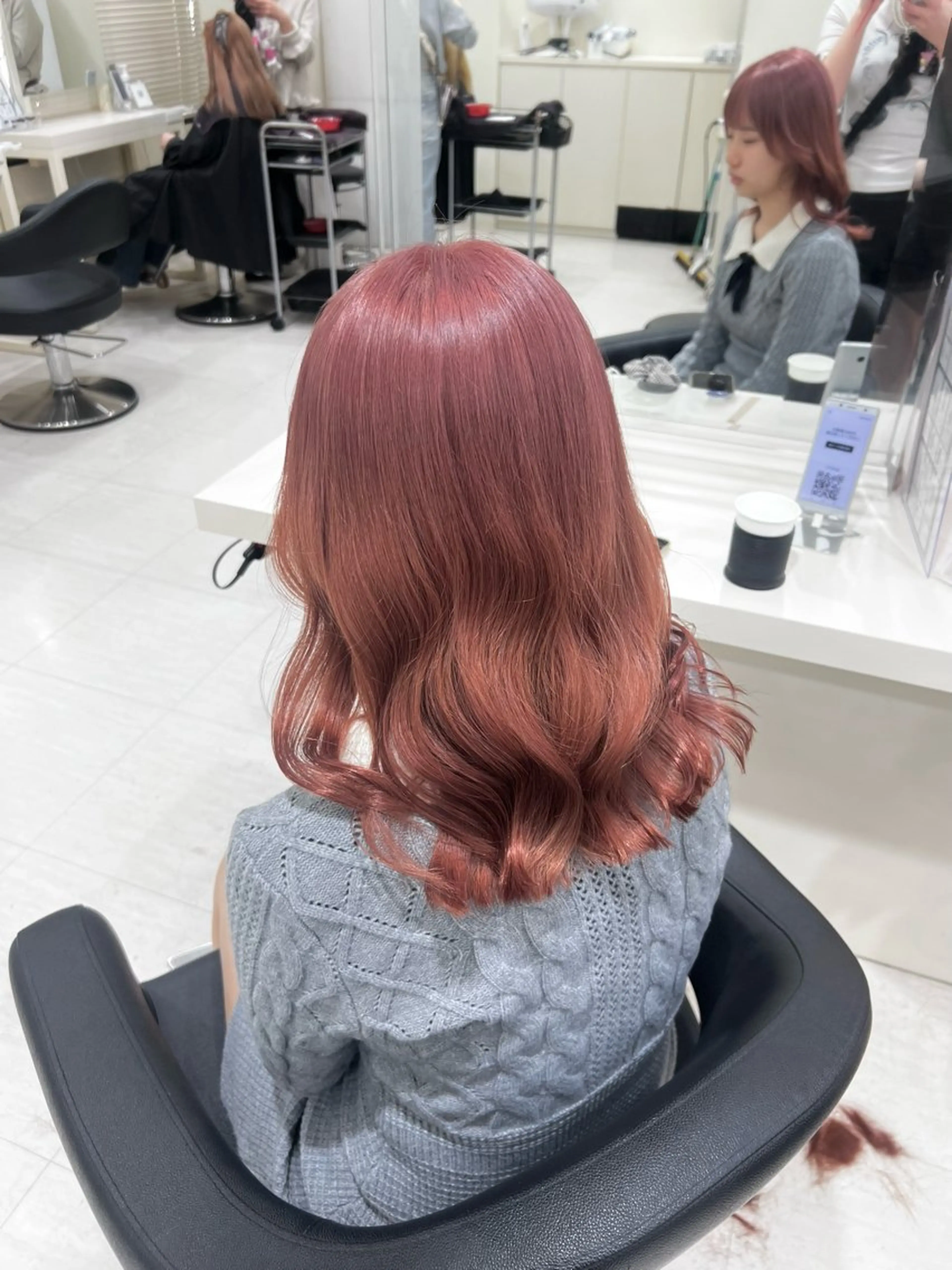 セミロング カラー ヘアアレンジ ヘアカラー 韓国レイヤー＆ピンク 艶髪🩶maikoのヘアスタイル