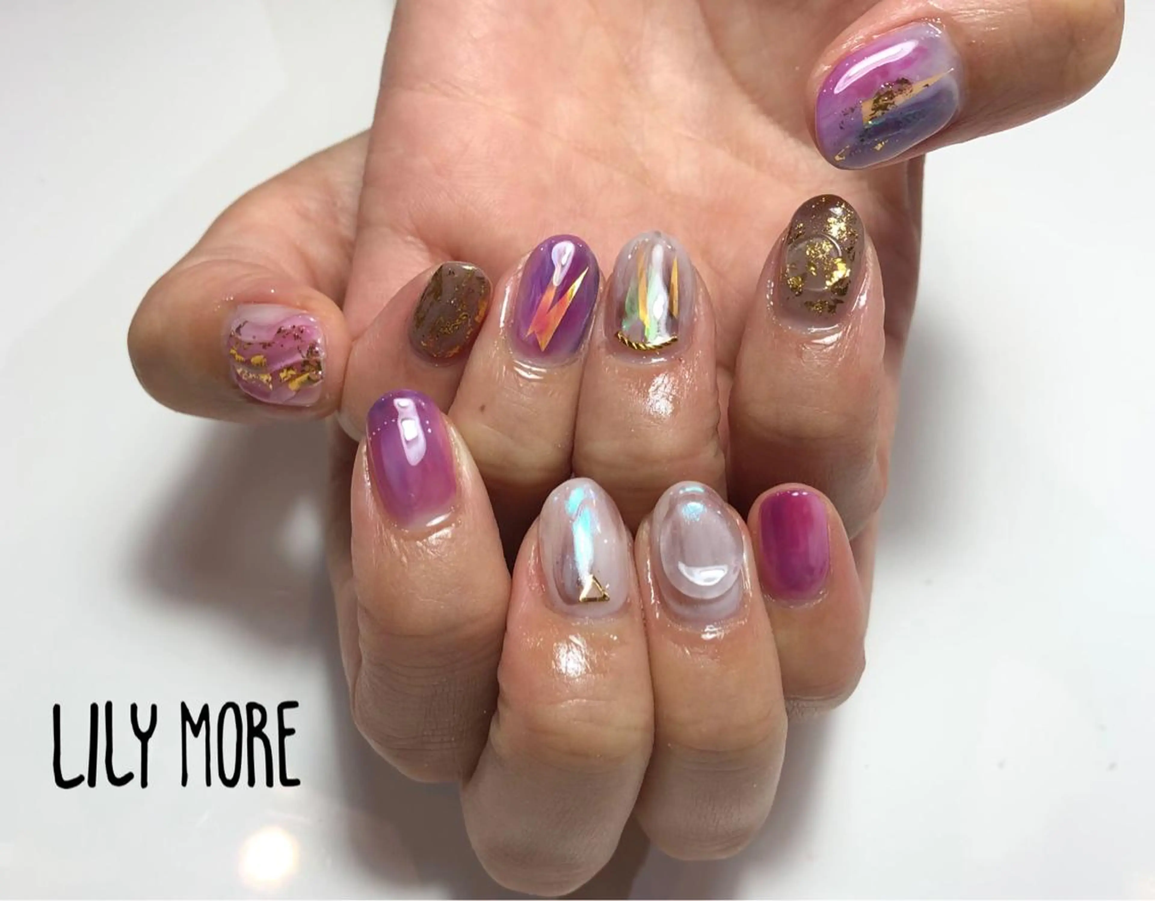 ネイル ニュアンスネイル Lily closetのネイルデザイン