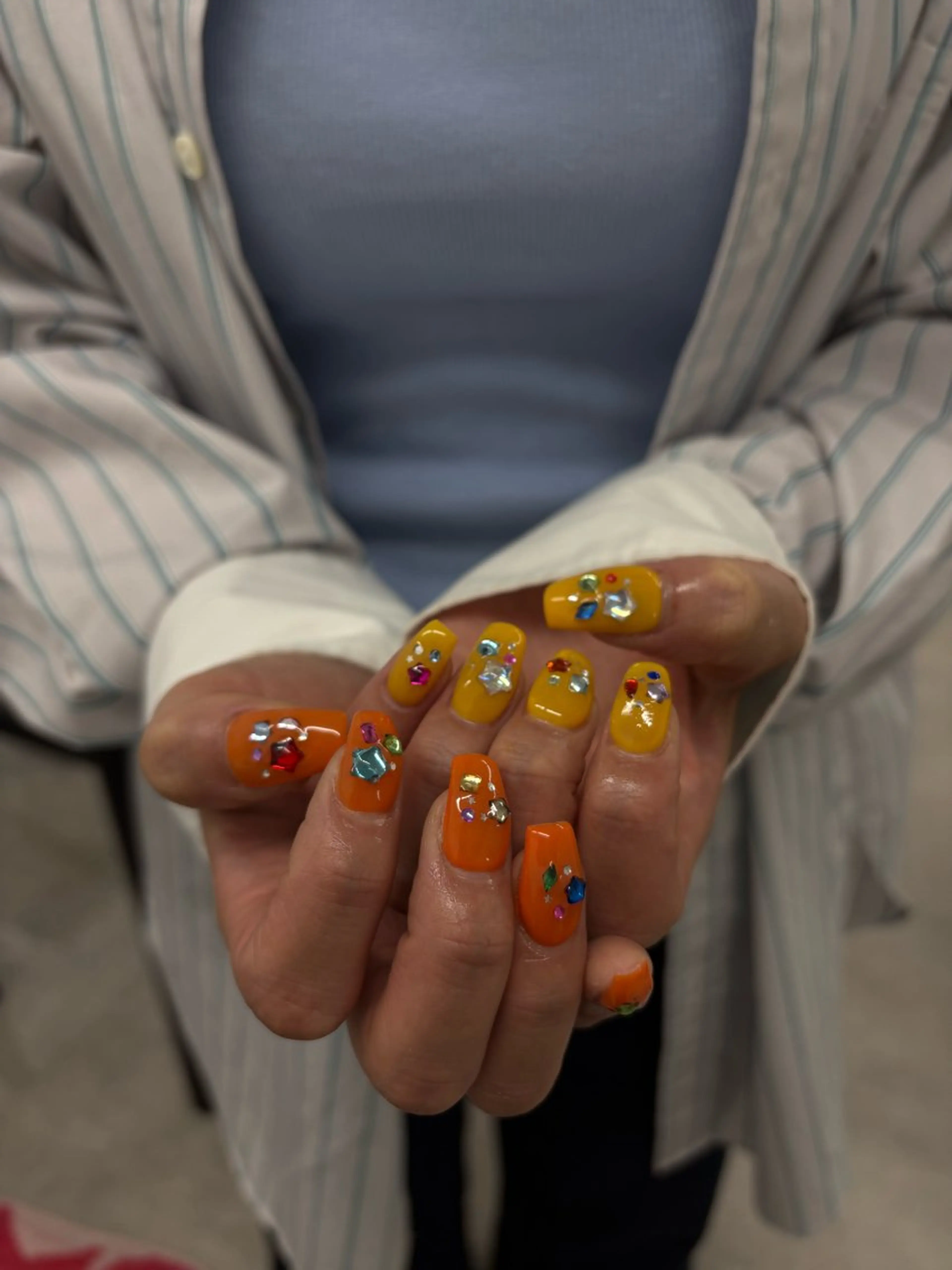 ネイル ハンドネイル yuria 🎀海外ネイル🌺のネイルデザイン