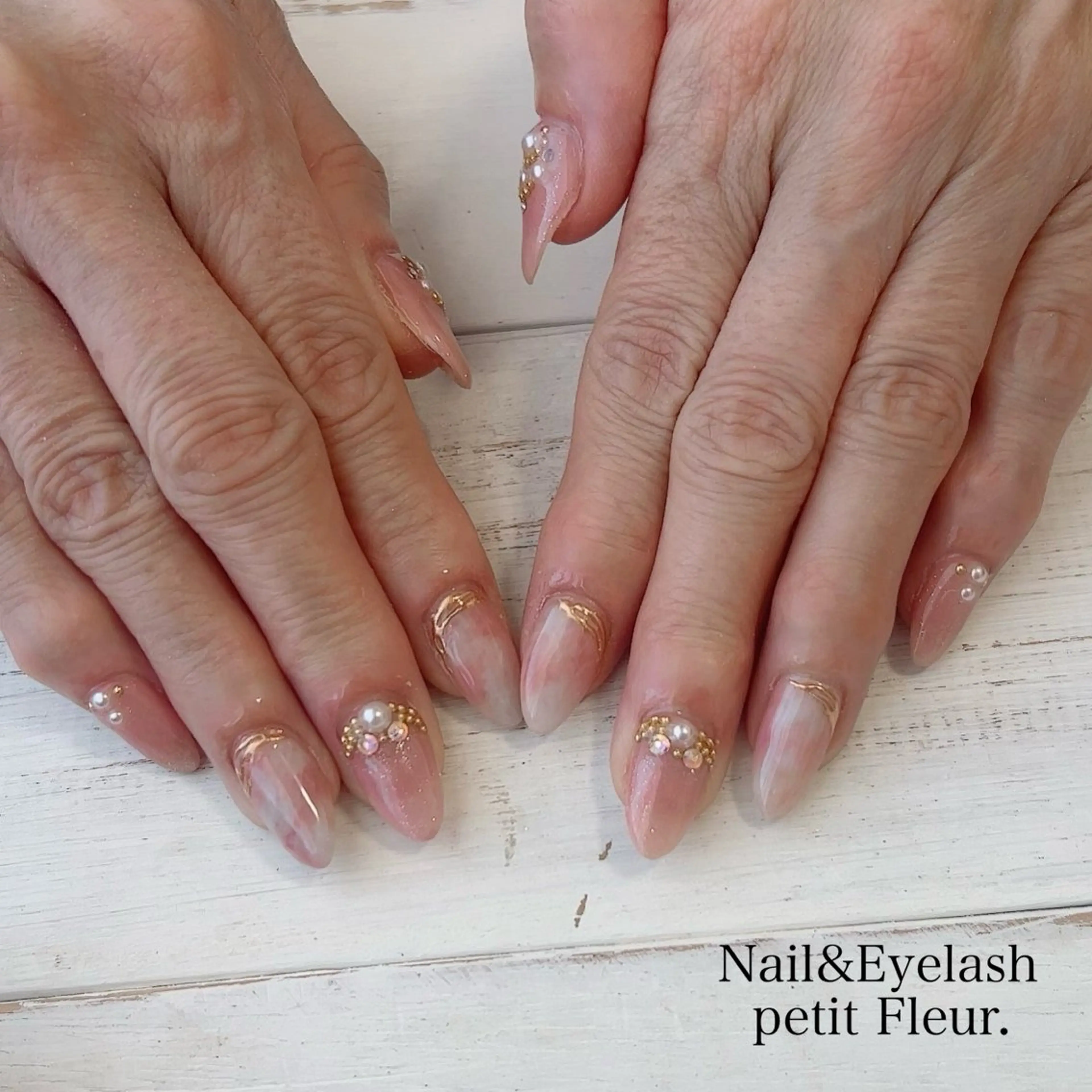 ネイル 青柳 亜梨奈のマツエク・マツパデザイン